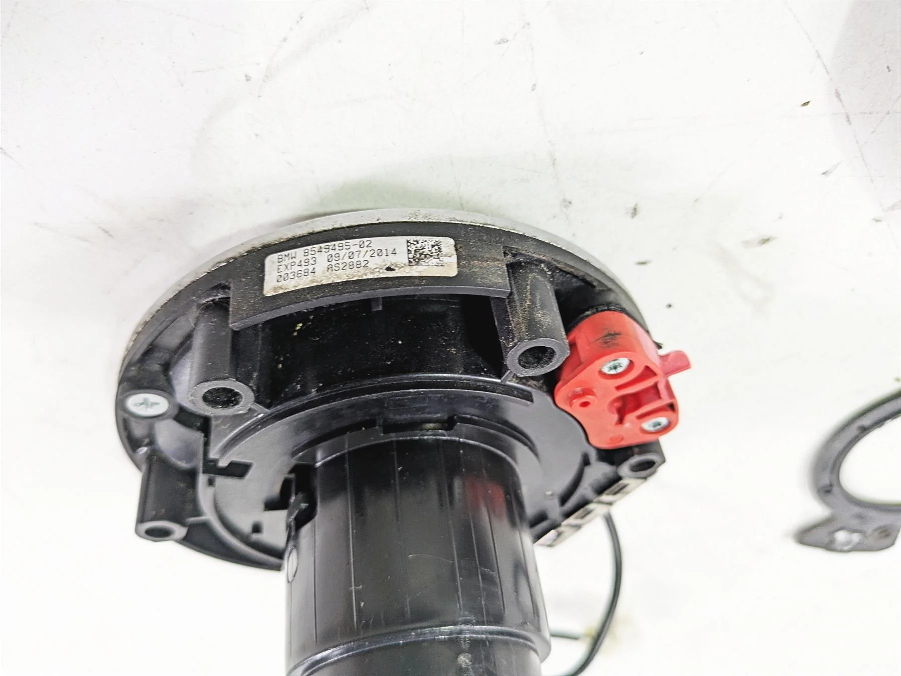 2015 BMW K1600 GT K48 Keyless Fuel Gas Tank Lid Cap Inlet 16118549495 - Image 12