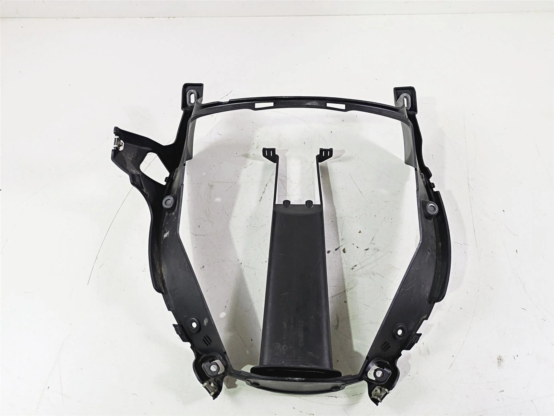 2015 BMW K1600 GT K48 Radiator Center Cover Shroud Plastic 17117726602 - Image 11