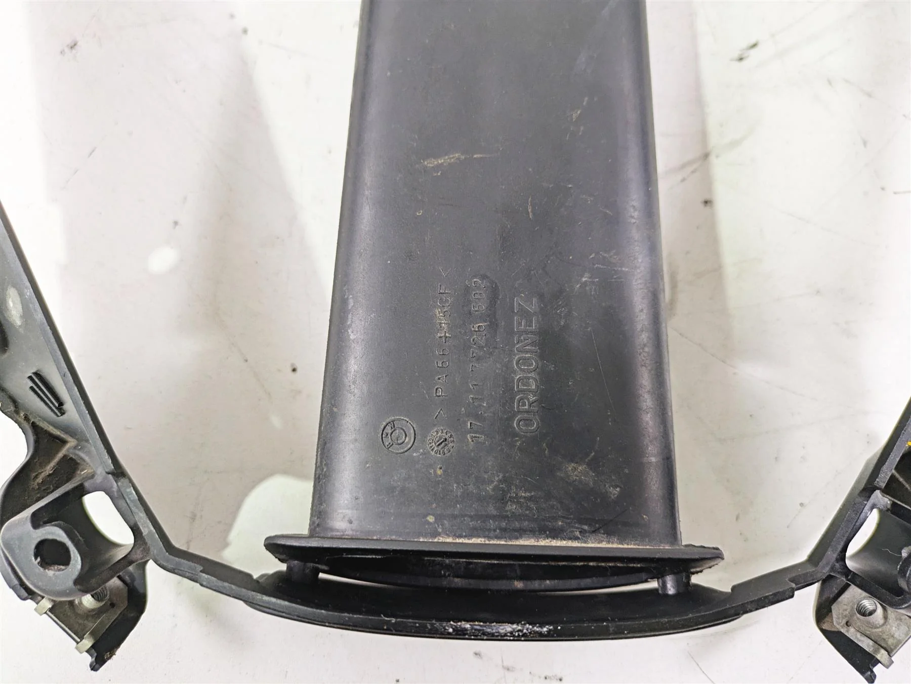 2015 BMW K1600 GT K48 Radiator Center Cover Shroud Plastic 17117726602 - Image 12