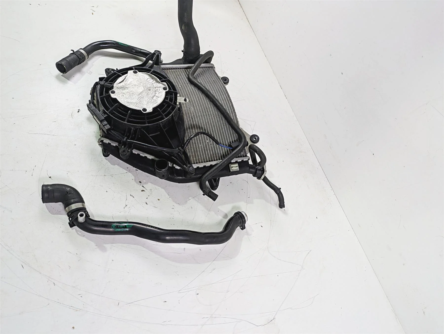 2015 BMW K1600 GT K48 Radiator Fan Reservoir Hoses Set 17117726416 - Image 3