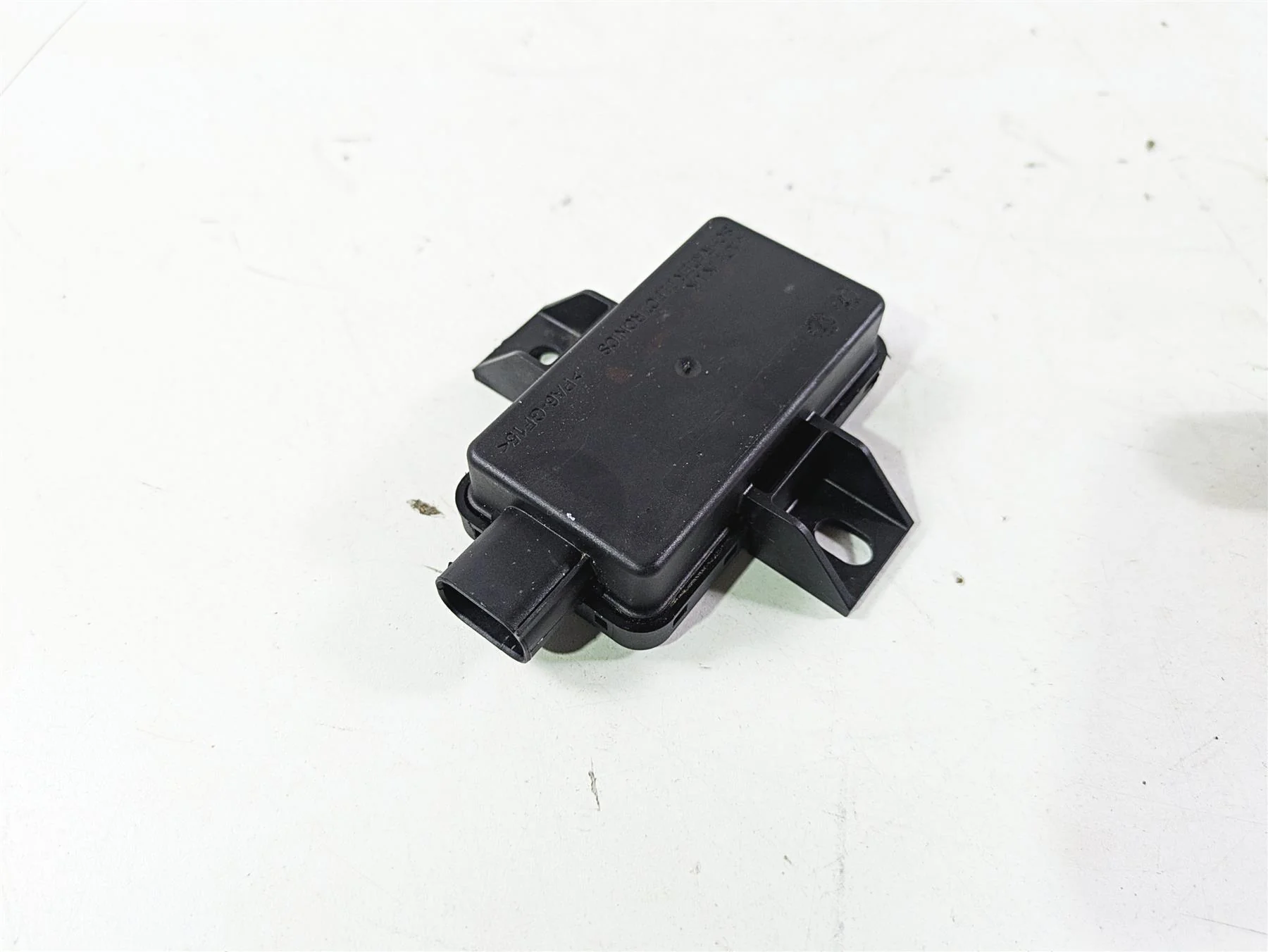 2015 BMW K1600 GT K48 RDC Tire Pressure Module & Rear Sensor 65758546222 - Image 11