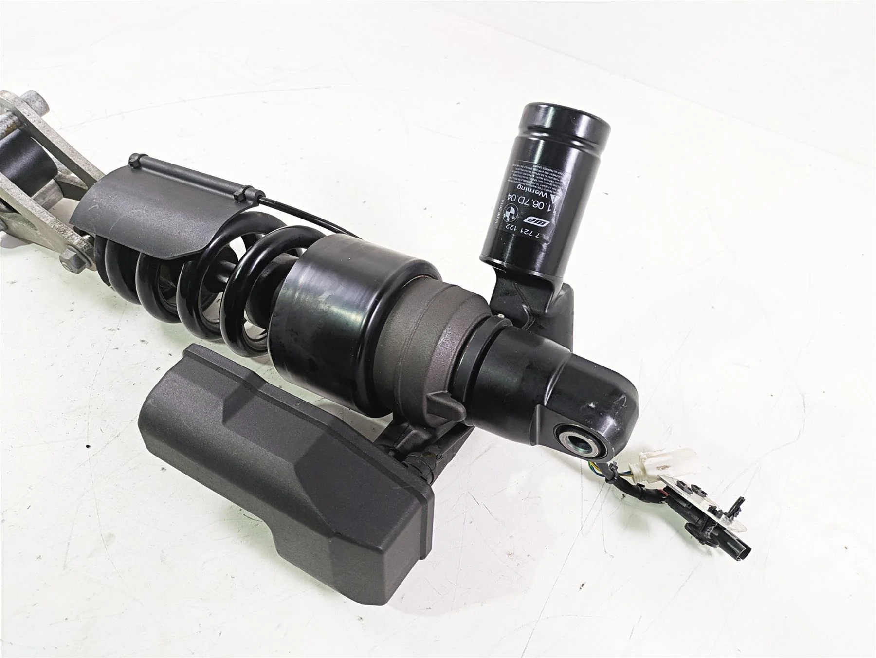 2015 BMW K1600 GT K48 Rear Shock Damper ESA 33537721122 11.06.7D.04 - Image 9