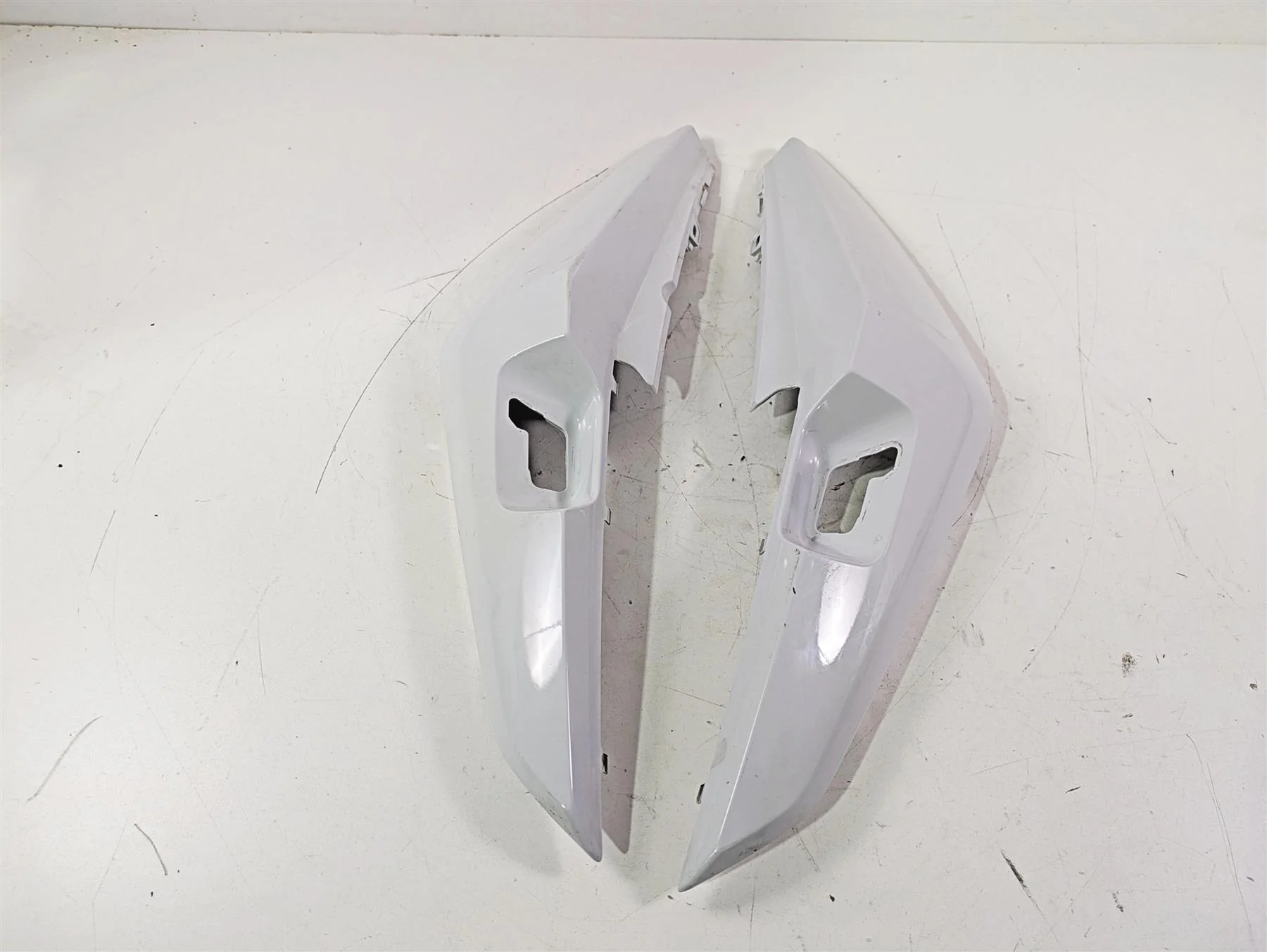 2015 BMW K1600 GT K48 Rear Tail Cover Fairing Set 46627709505 46627709506 - Image 11