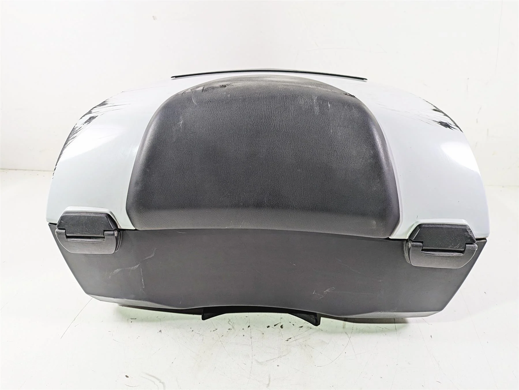 2015 BMW K1600 GT K48 Rear Top Case Trunk Luggage Box 46547729452 - Image 3