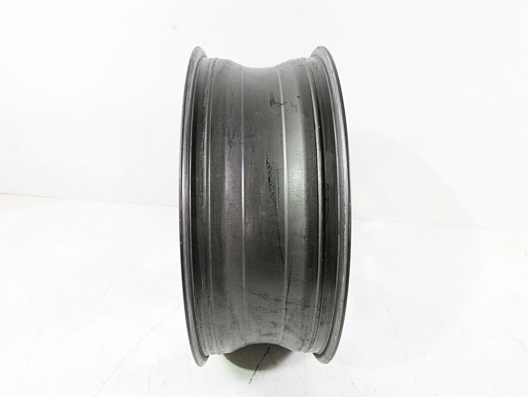 2015 BMW K1600 GT K48 Rear Wheel Rim 17x6 Straight 36318529042 - Image 4
