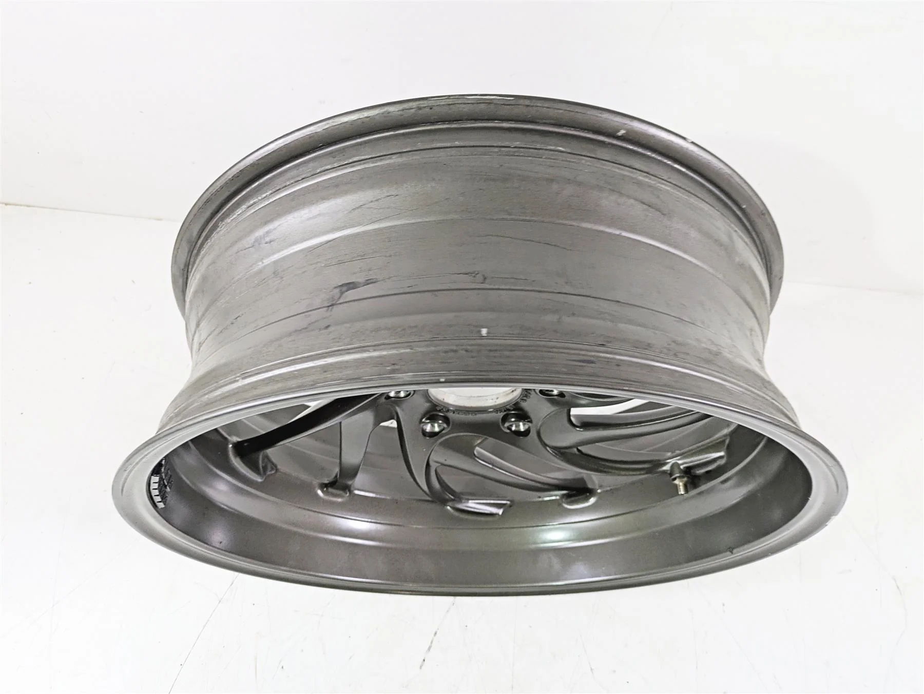 2015 BMW K1600 GT K48 Rear Wheel Rim 17x6 Straight 36318529042 - Image 5
