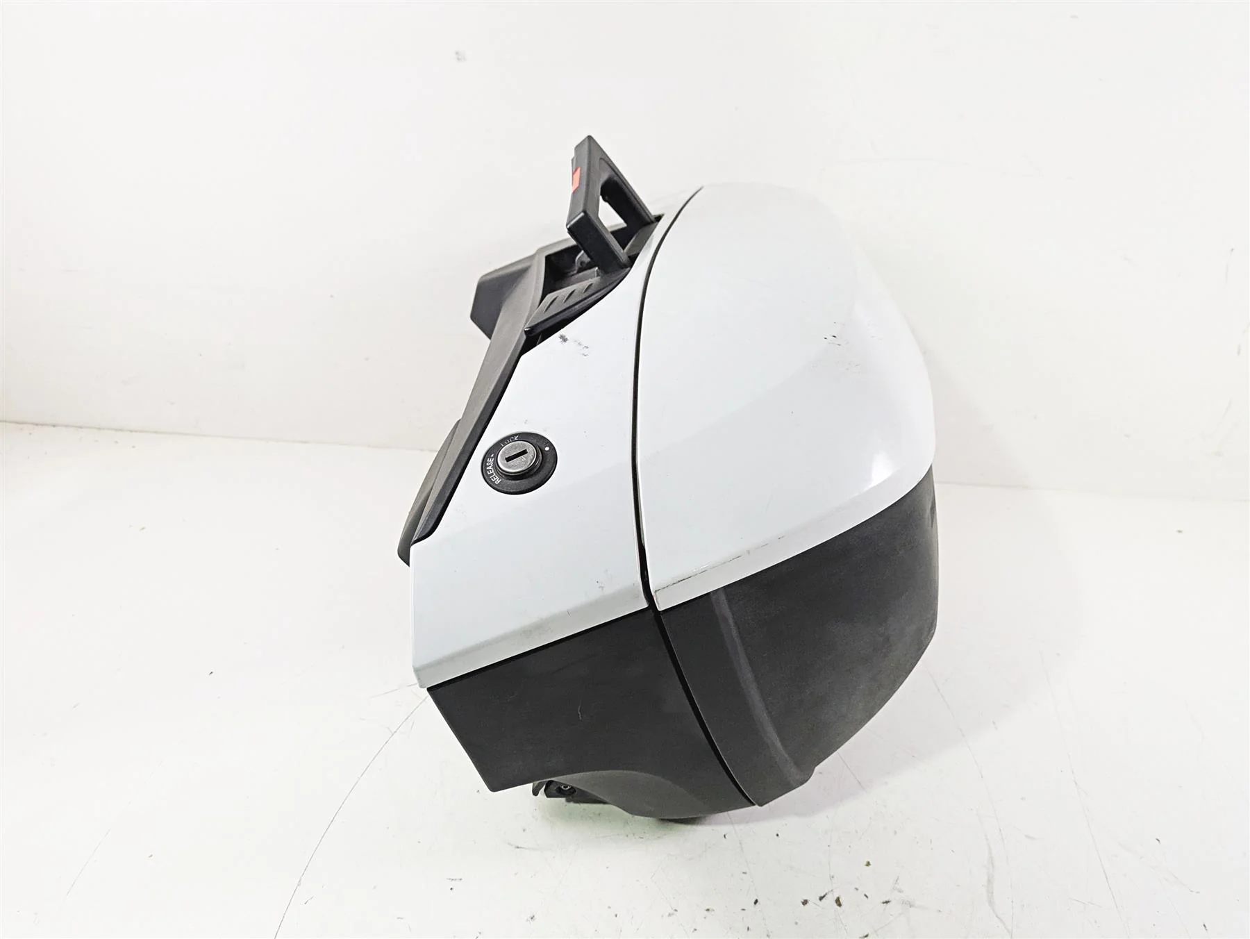 2015 BMW K1600 GT K48 Right Saddlebag Saddle Bag 46548532046 - Image 4