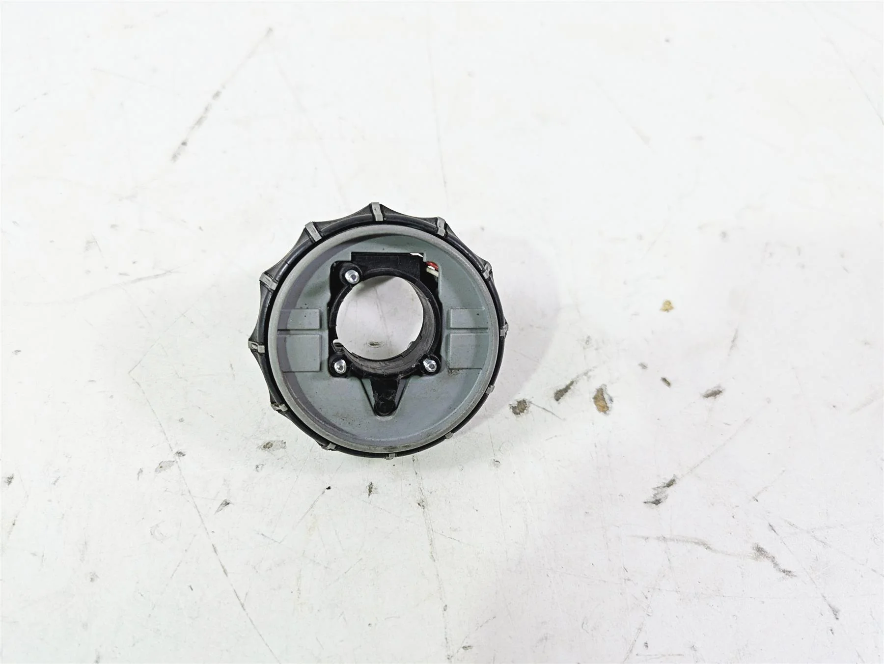 2015 BMW K1600 GT K48 Round Multi Hand Control Switch 61317727499 61317727498 - Image 2