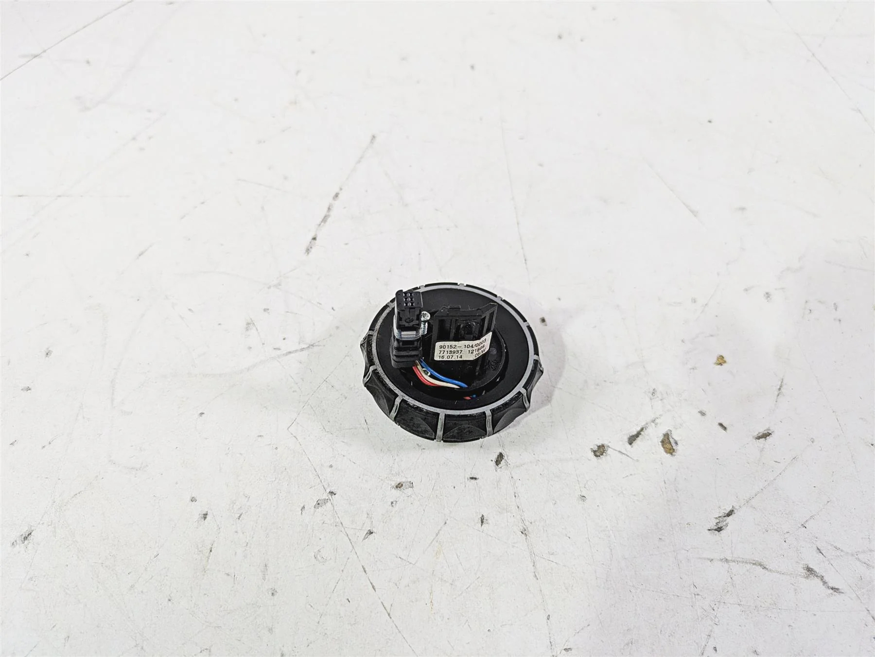 2015 BMW K1600 GT K48 Round Multi Hand Control Switch 61317727499 61317727498 - Image 7