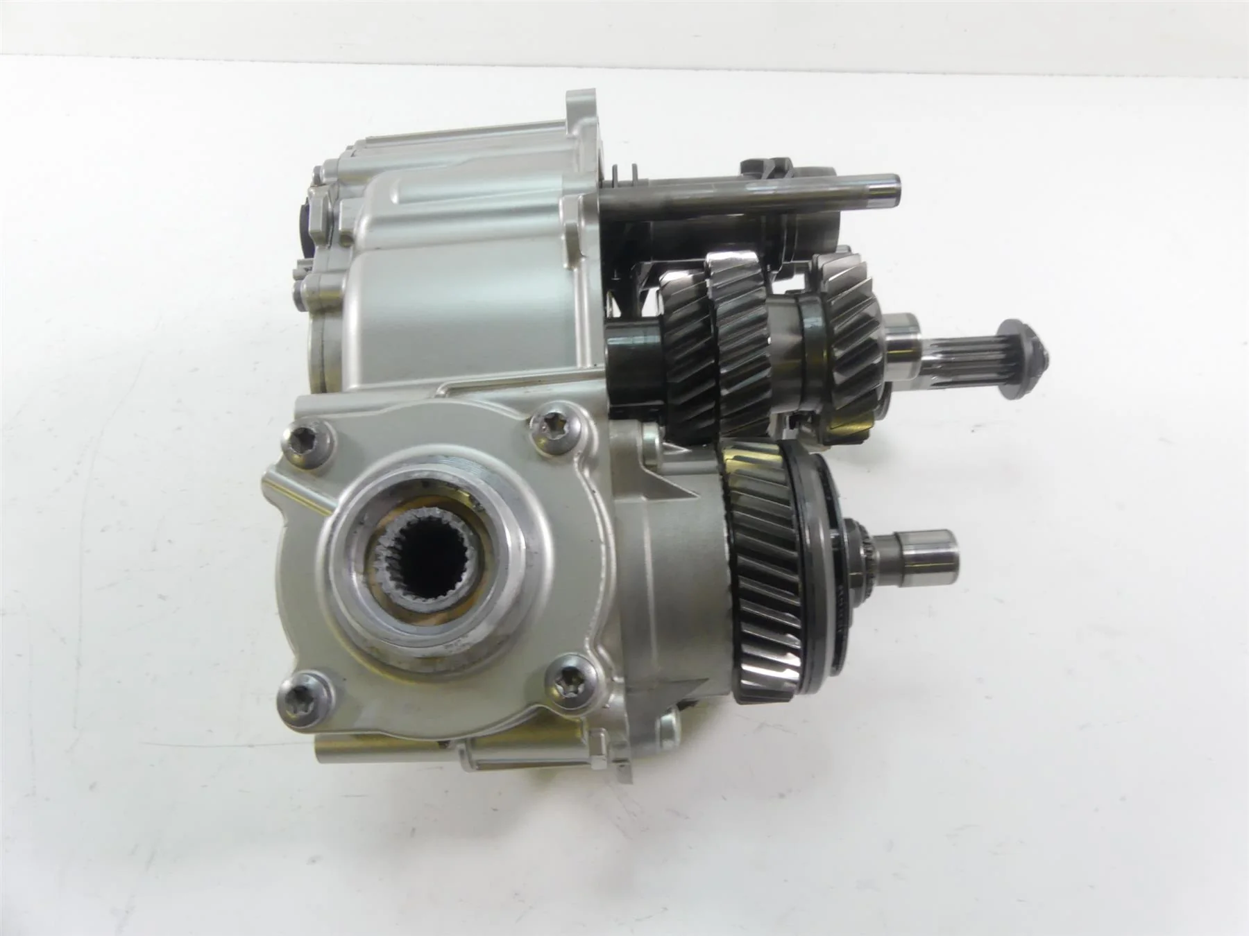 2015 BMW K1600GT K48 6-Speed Transmission Gear Box UAB - 40K 23008396072 - Image 2