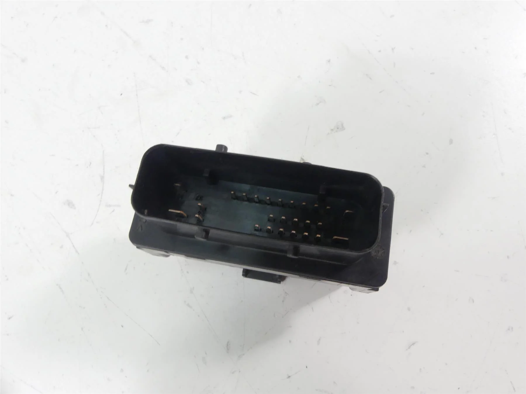 2015 BMW K1600GT K48 Base Satellite Control Module Unit 61358557782 - Image 5