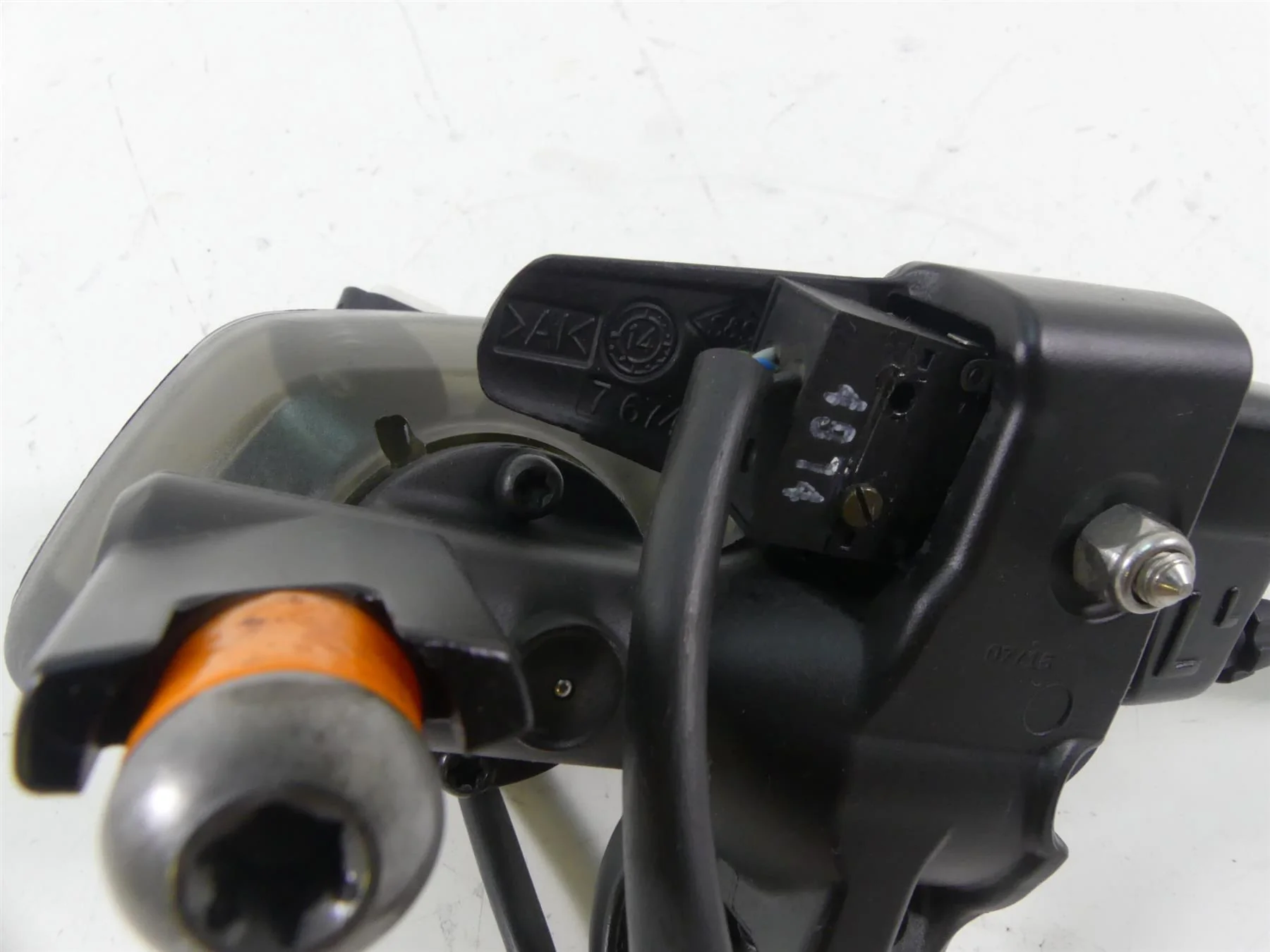 2015 BMW K1600GT K48 Clutch Master Cylinder + Lever 32728533722 - Image 10