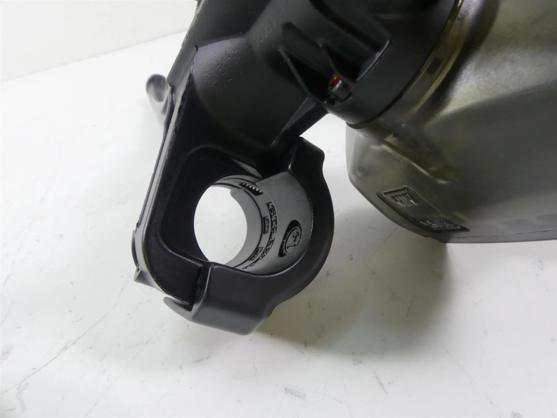 2015 BMW K1600GT K48 Front Brake Master Cylinder + Lever 32728528286 32728530049 - Image 9