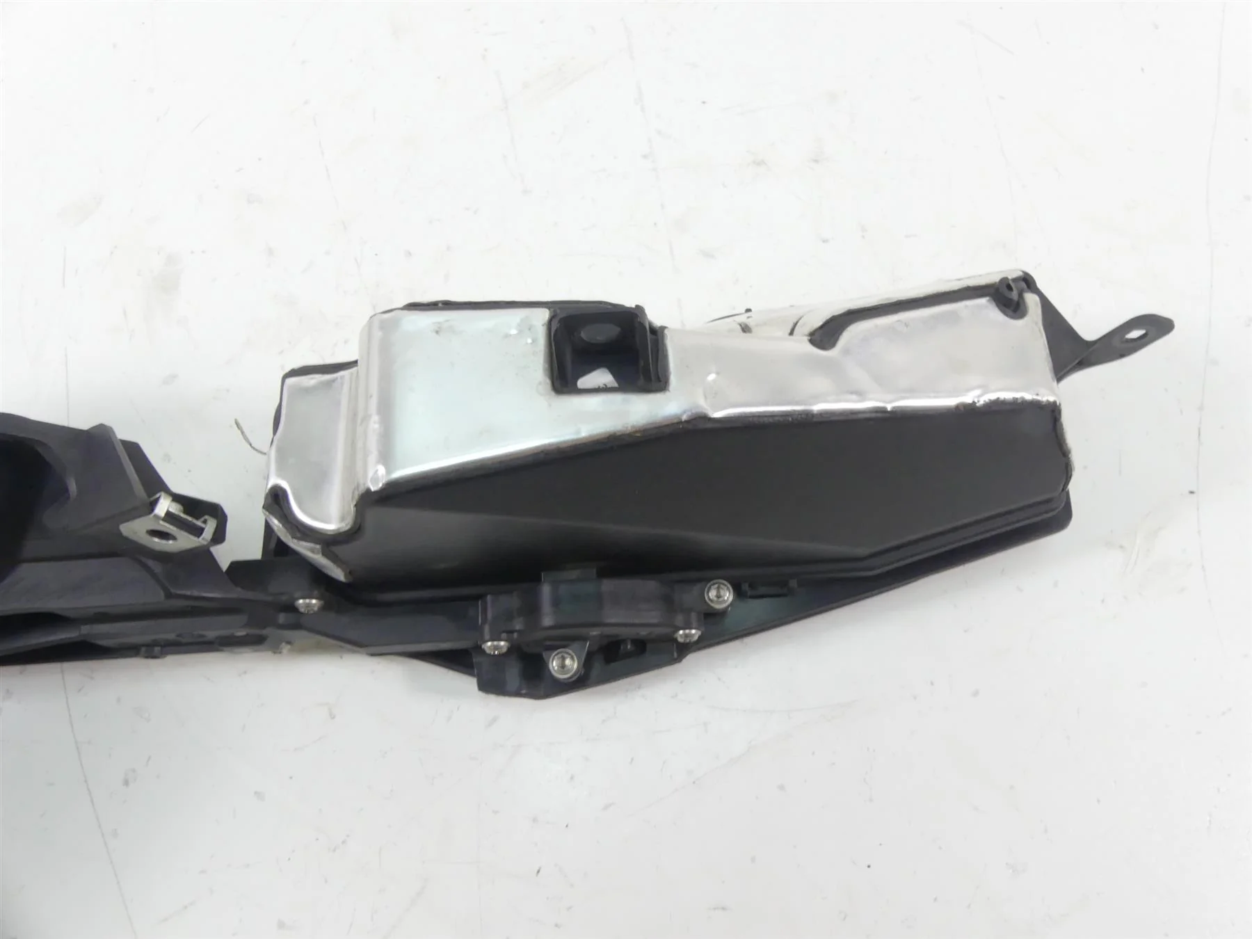 2015 BMW K1600GT K48 Right Side Storage Box Compartment 46637710448 40877147090 - Image 7