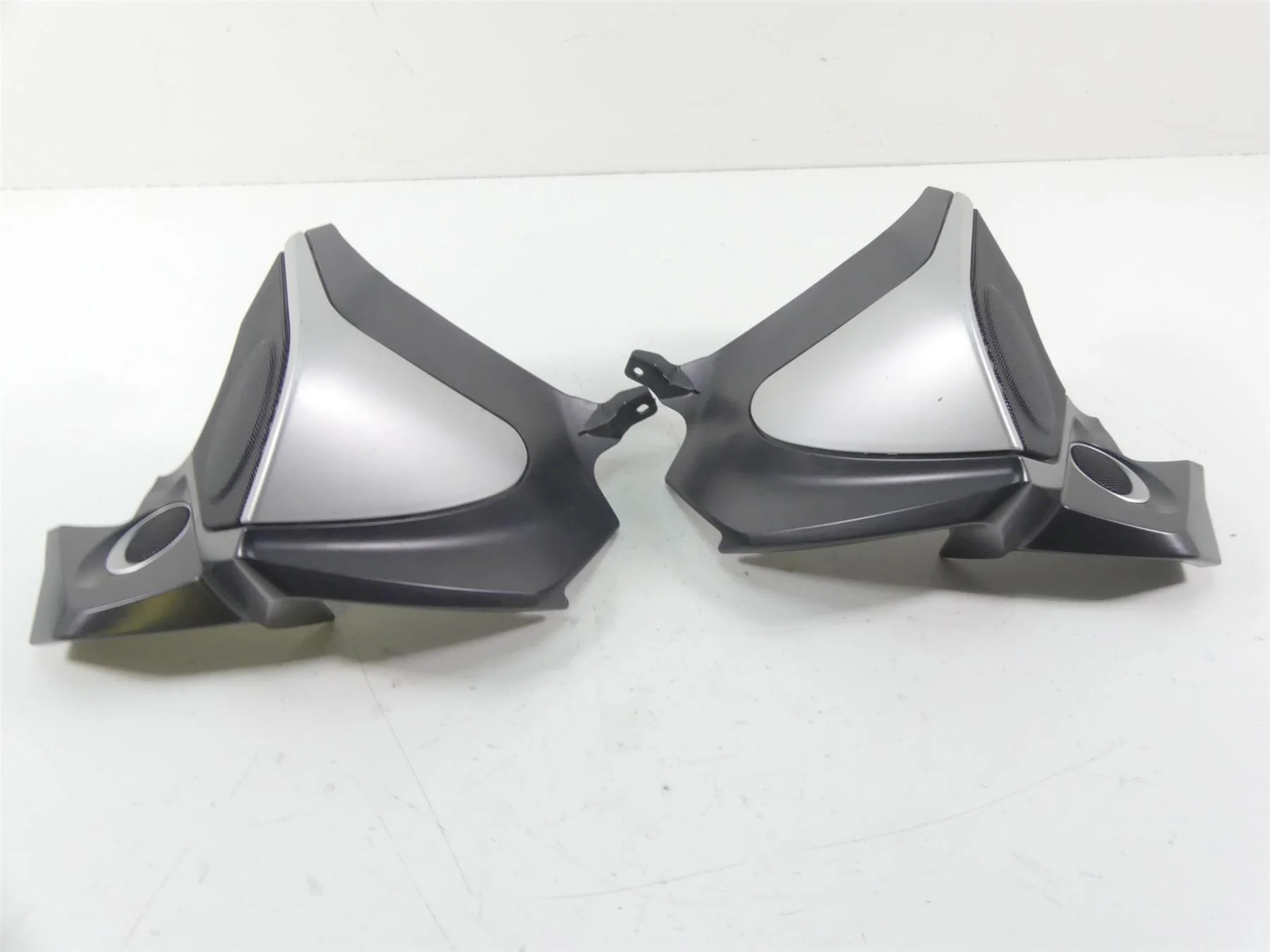 2015 BMW K1600GT K48 Speaker Cover Fairing Cowl Set 46617709515 46617709516 - Image 3