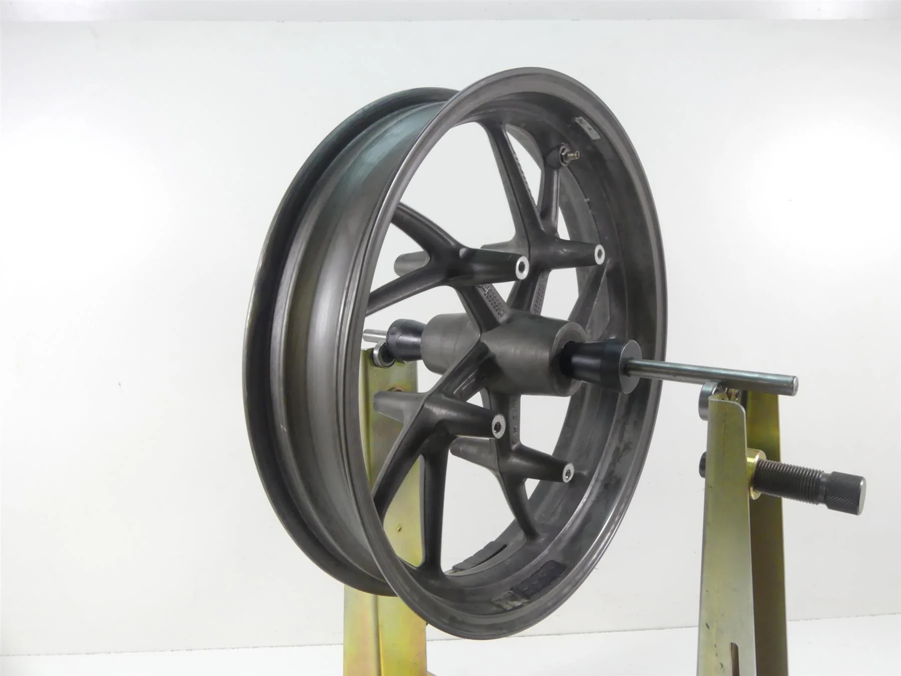 2015 BMW K1600GT K48 Straight Grey Front Wheel Rim 17x3.5 - Read 36317727840 - Image 4