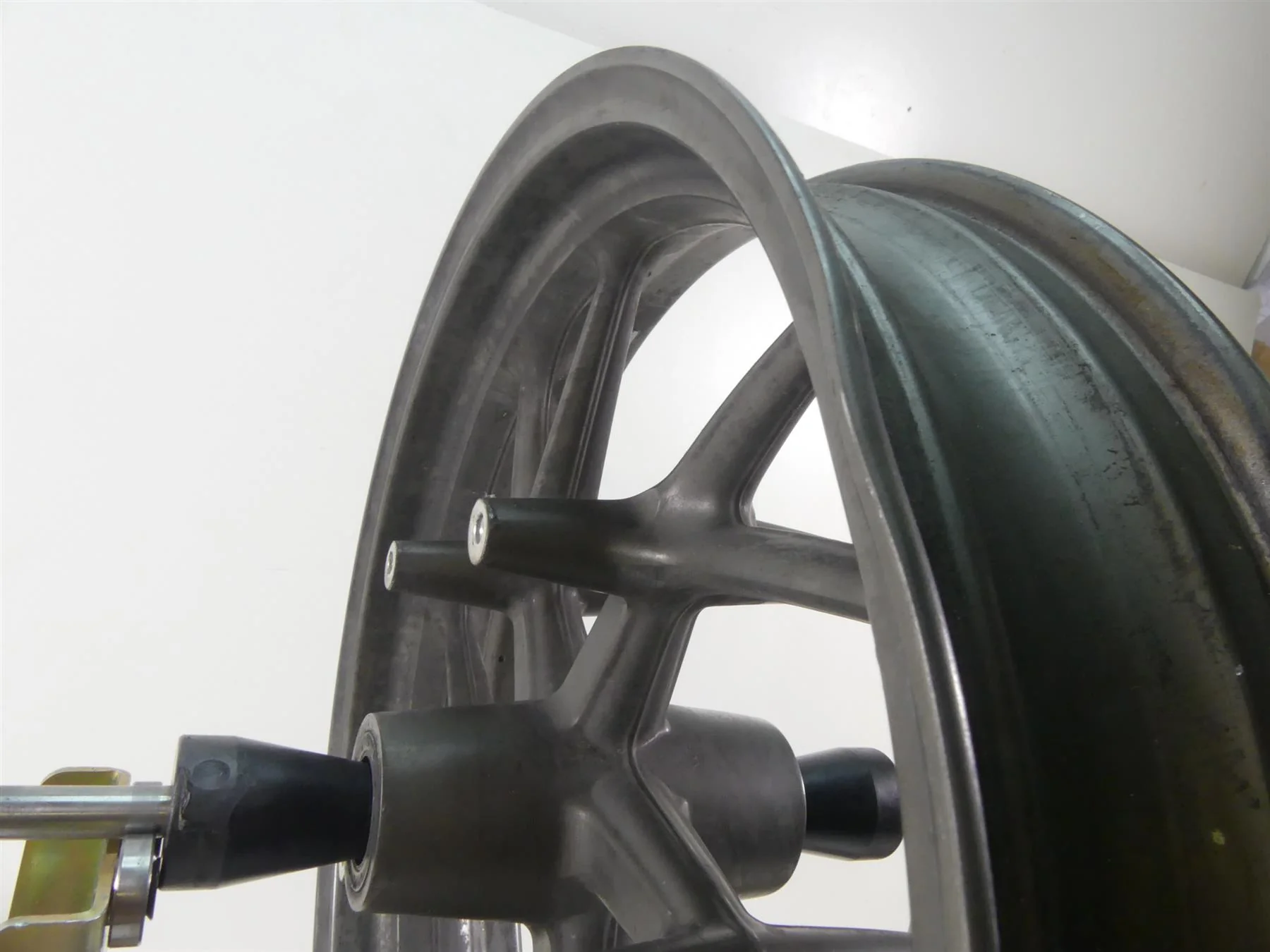 2015 BMW K1600GT K48 Straight Grey Front Wheel Rim 17x3.5 - Read 36317727840 - Image 7