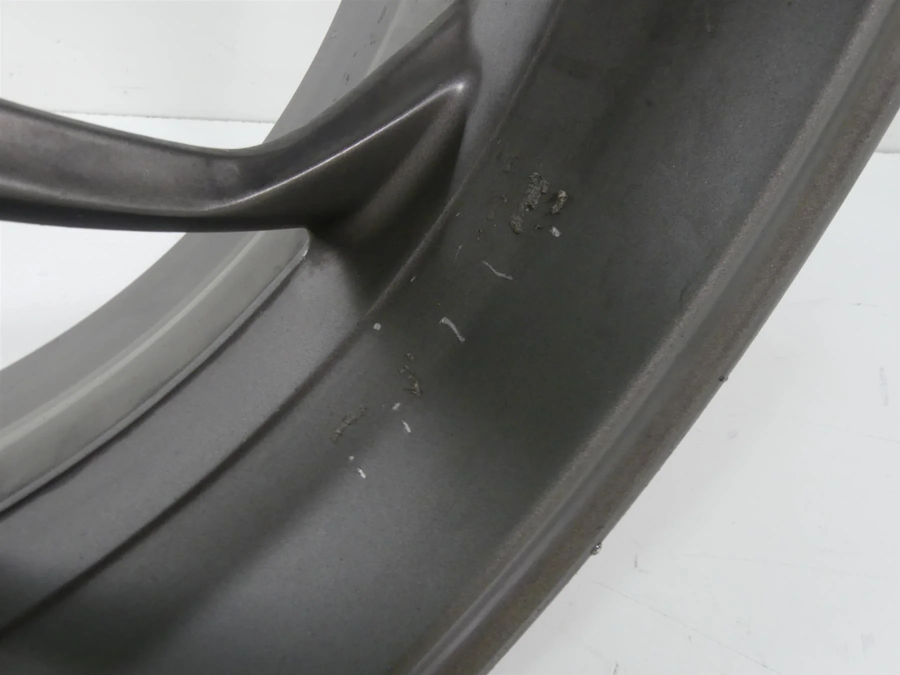 2015 BMW K1600GT K48 Straight Grey Rear Wheel Rim 17x6  36318529042 8528659 - Image 11