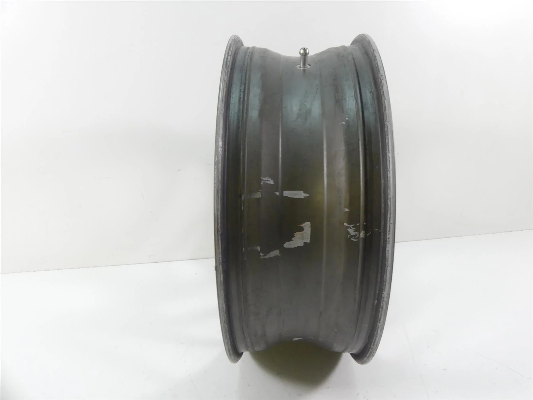 2015 BMW K1600GT K48 Straight Grey Rear Wheel Rim 17x6  36318529042 8528659 - Image 2