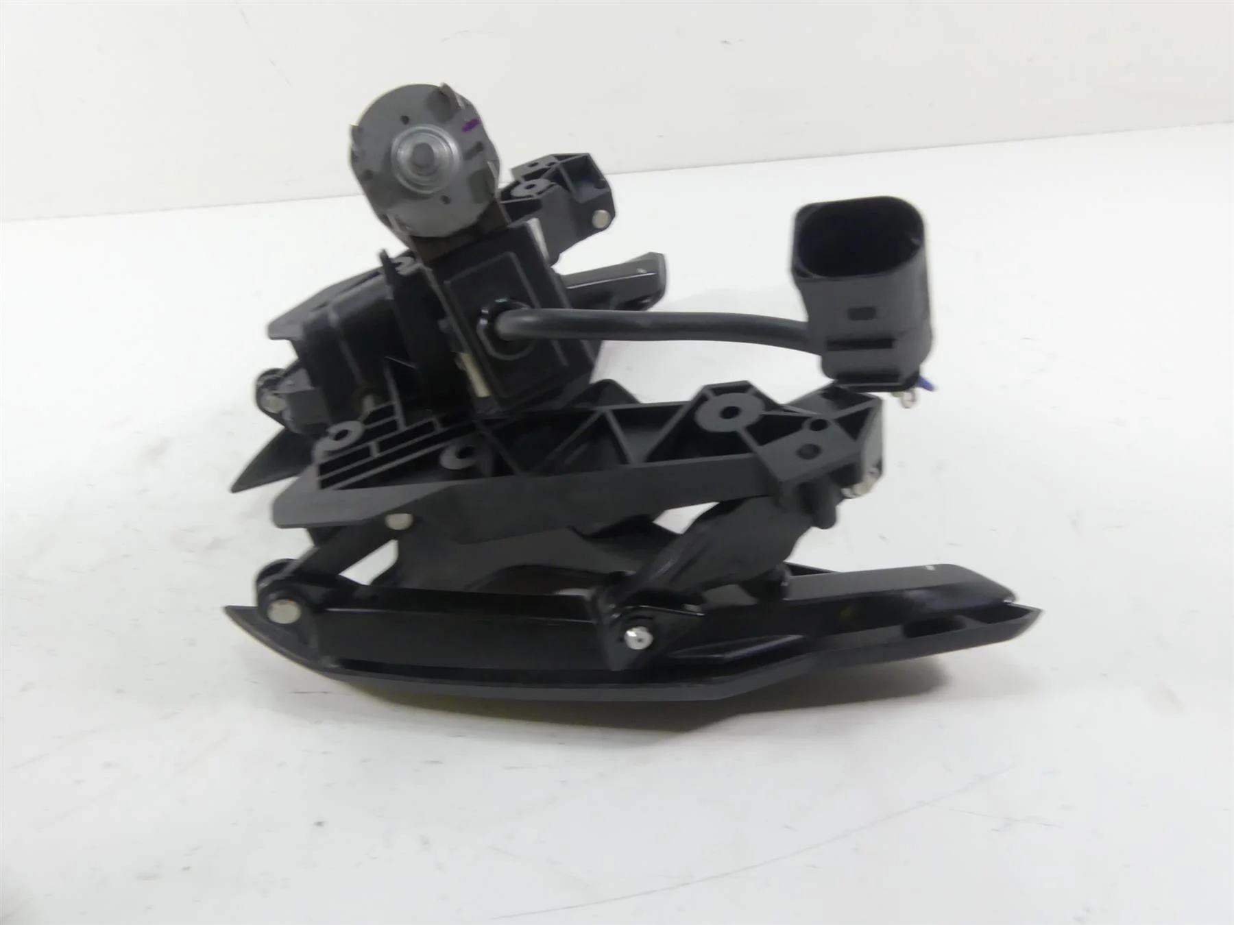 2015 BMW K1600GT K48 Windshield Wind Shield Screen Adjuster + Motor 46637724081 - Image 7