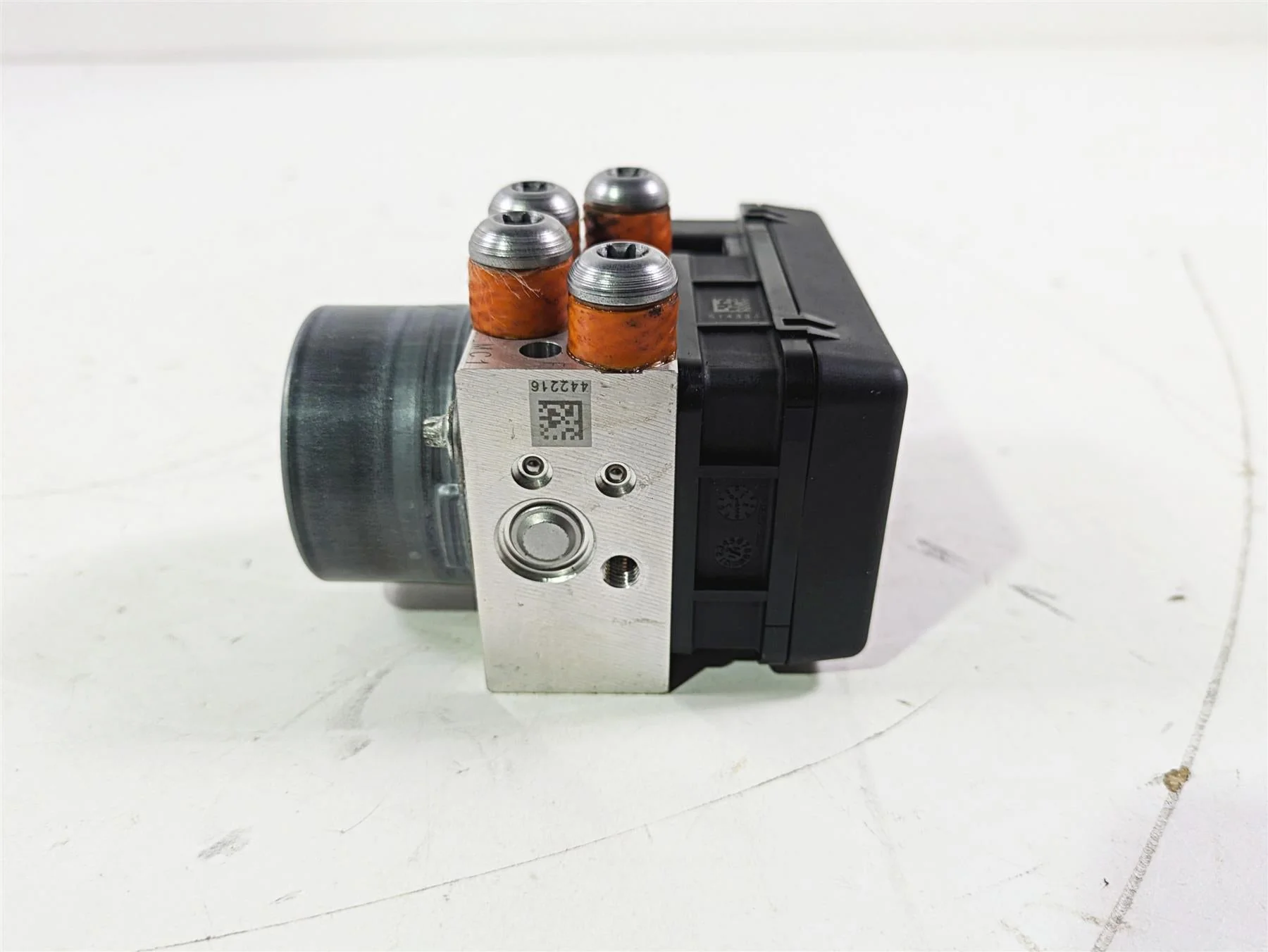 2015 BMW R nineT K21 Abs Brake Pump Module Pressure Unit 34518546851 - Image 7