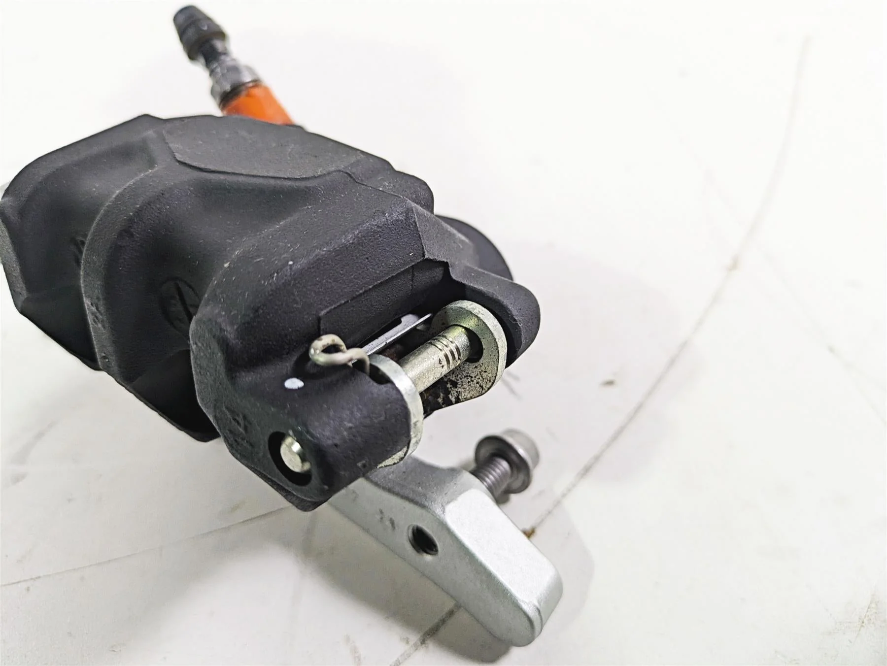 2015 BMW R nineT K21 Brembo Rear Brake Caliper + Mount - 591 Mi Only 34217664103 - Image 11