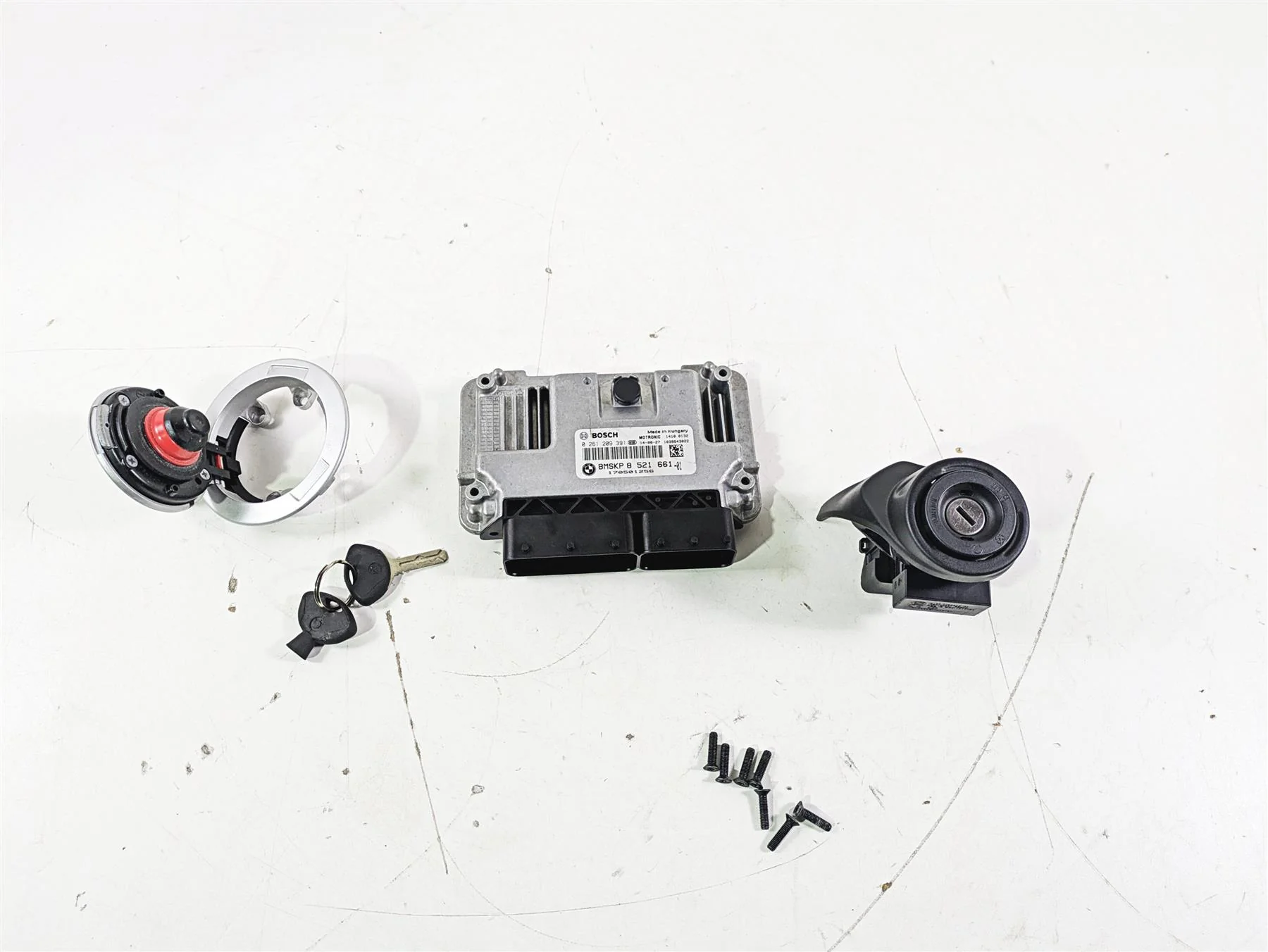 2015 BMW R nineT K21 Cdi Ecu Ecm Ignition Switch Key Set 13618521661 51257700072 - Image 2