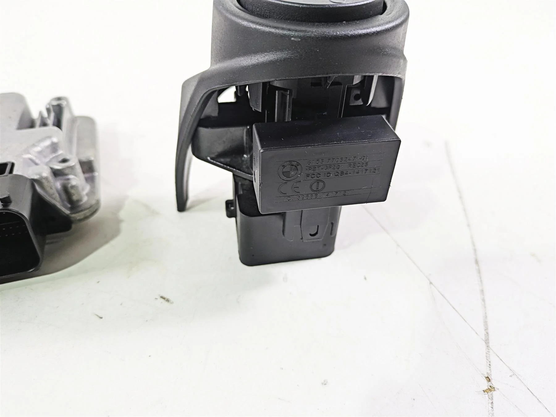 2015 BMW R nineT K21 Cdi Ecu Ecm Ignition Switch Key Set 13618521661 51257700072 - Image 8
