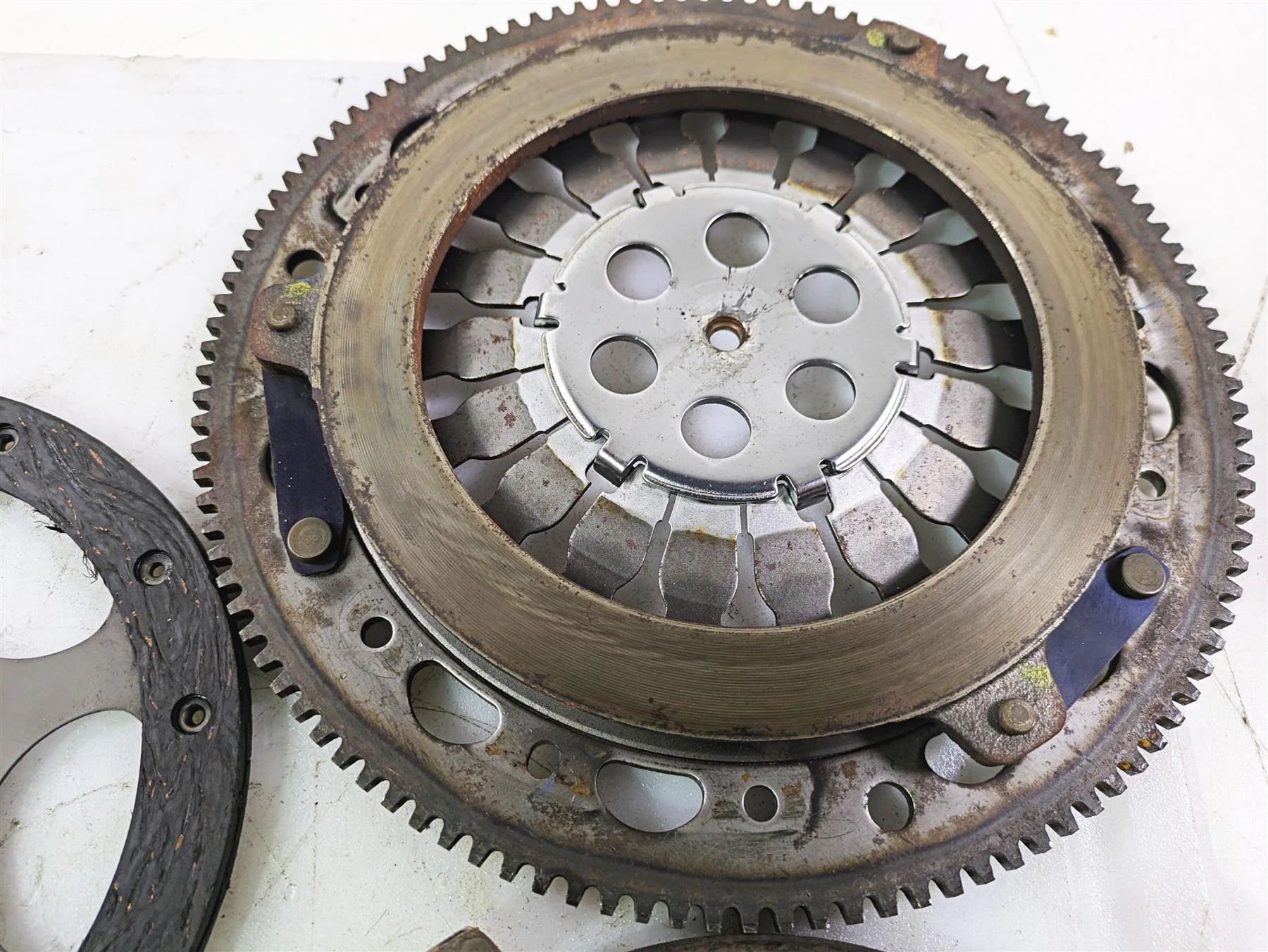 2015 BMW R nineT K21 Friction Clutch Pressure Plate Disc Set 591 Mi 21217697737 - Image 5