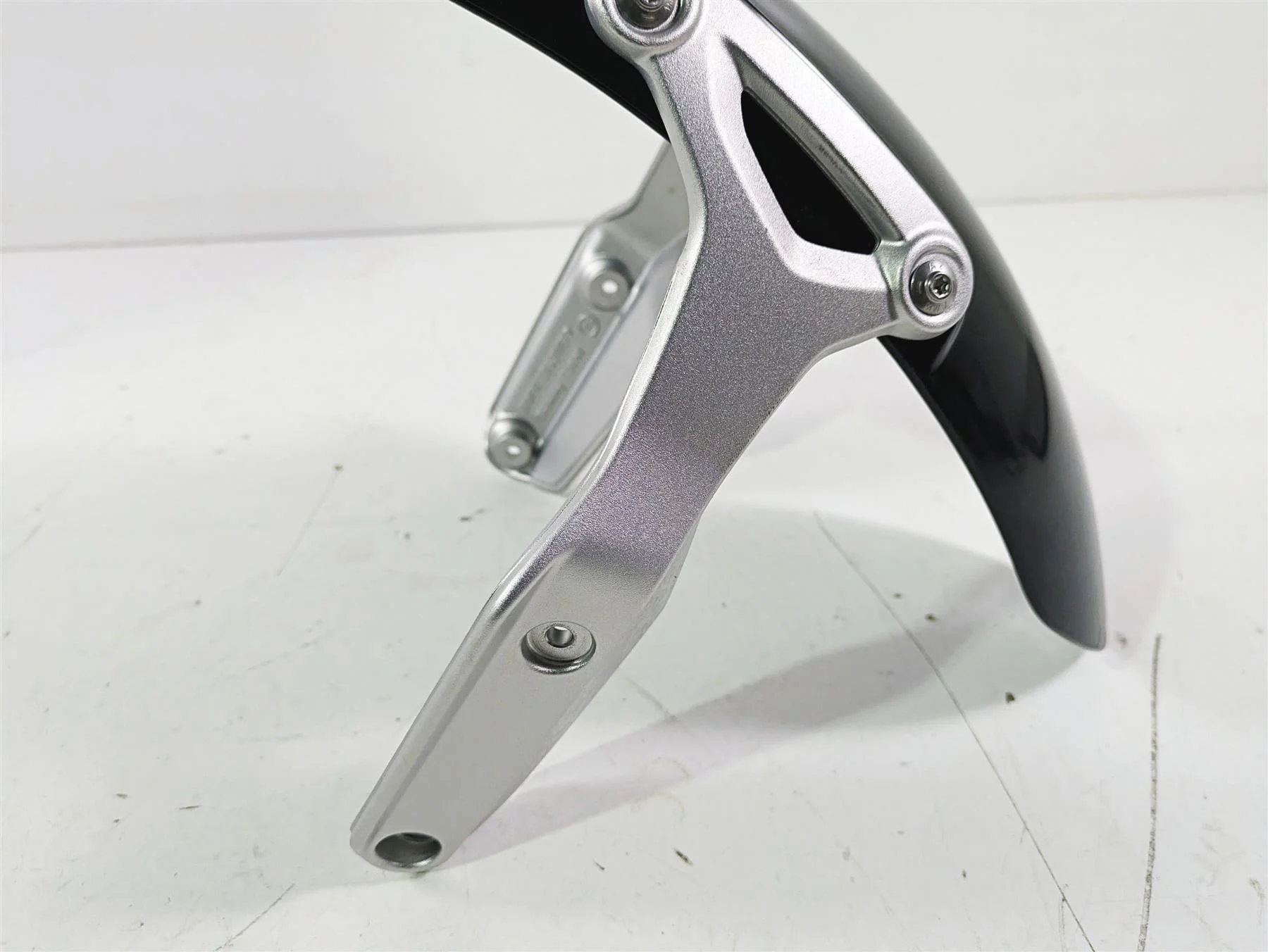2015 BMW R nineT K21 Front Fender & Mounts Set 46618528968 46618531166 - Image 7