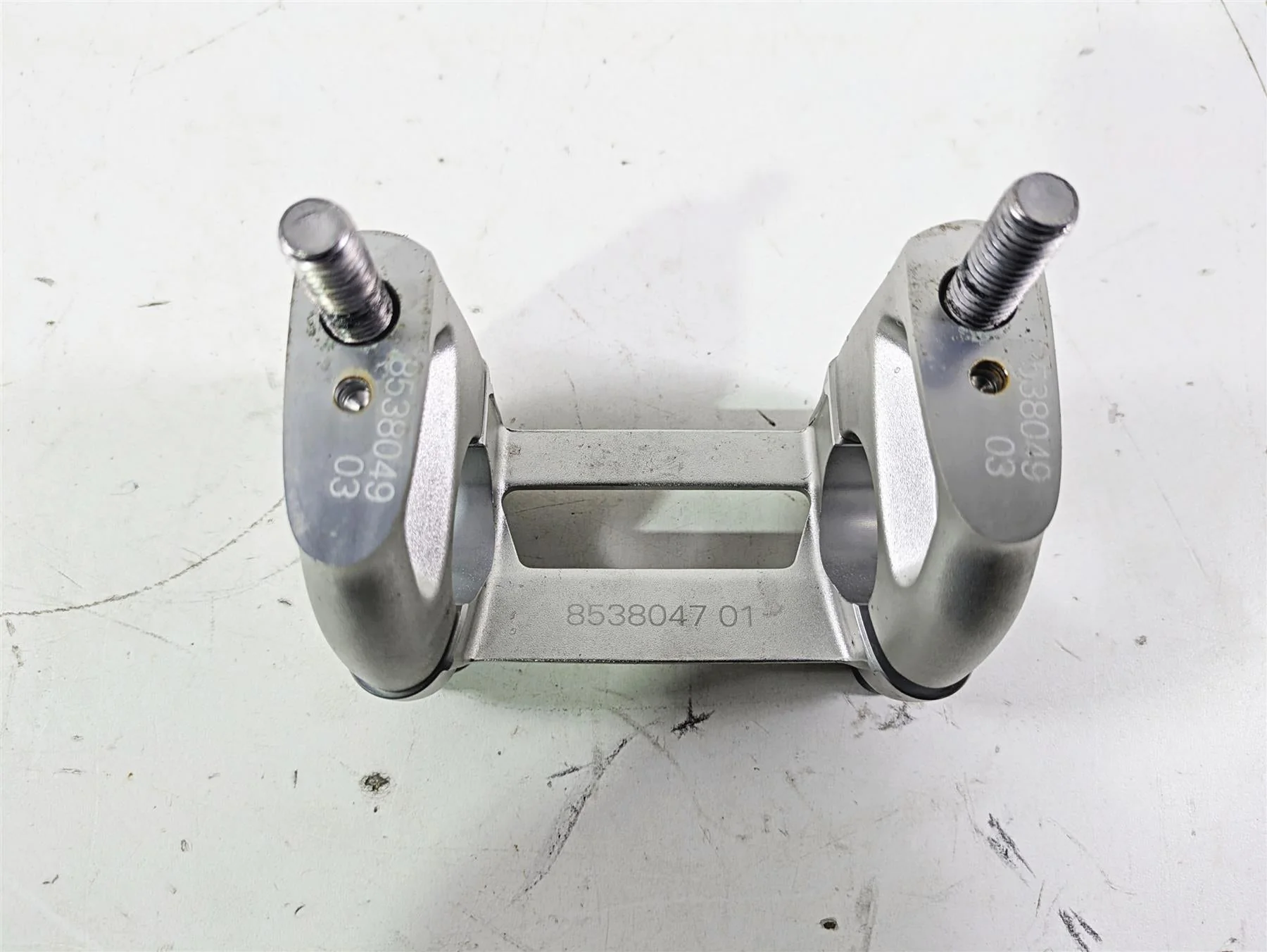 2015 BMW R nineT K21 Handlebar Risers Holder Set 32718538049 32718538047 - Image 12