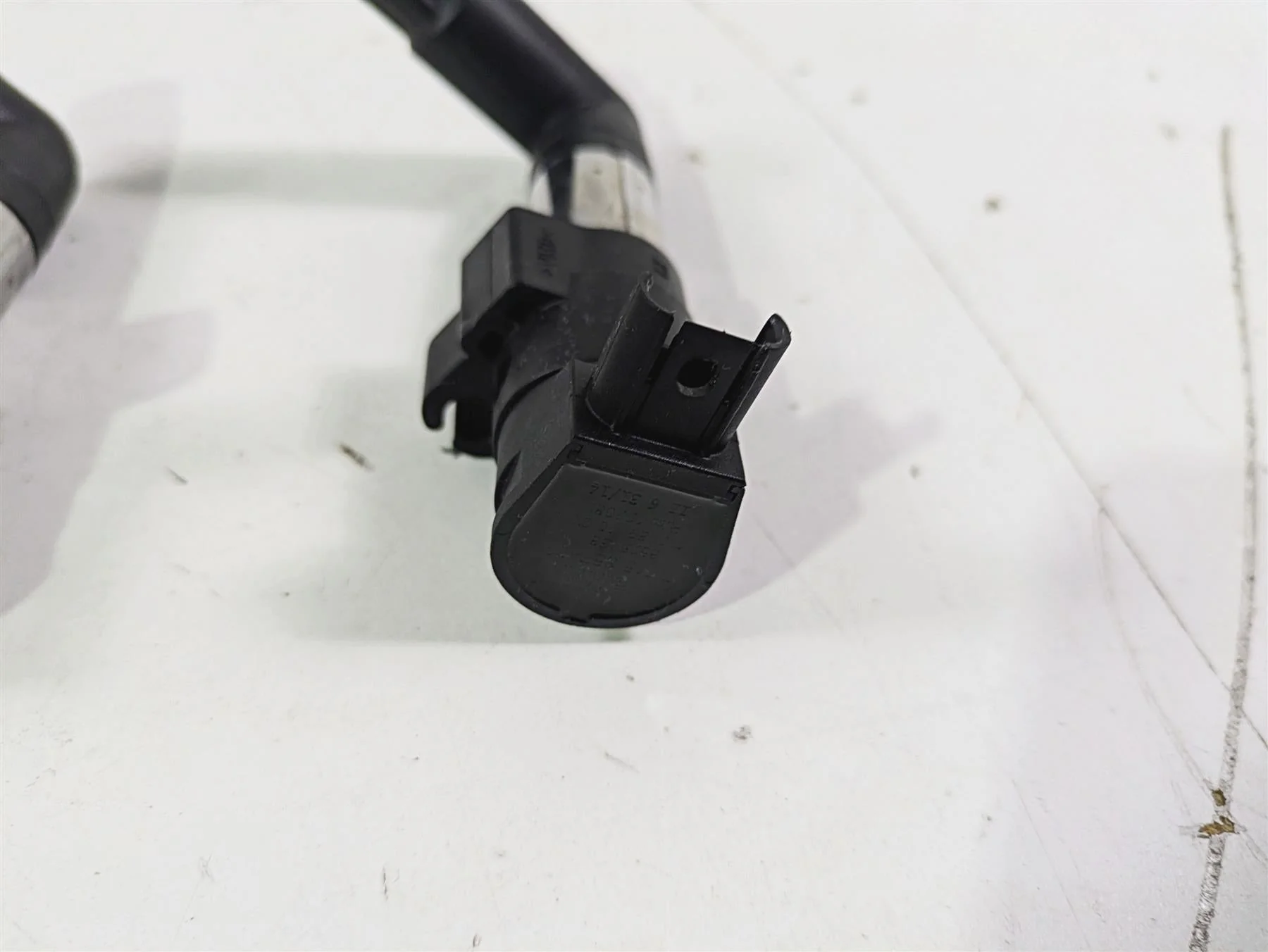 2015 BMW R nineT K21 Ignition Coil Set 591 Miles Only 12137715857 12137715858 - Image 3