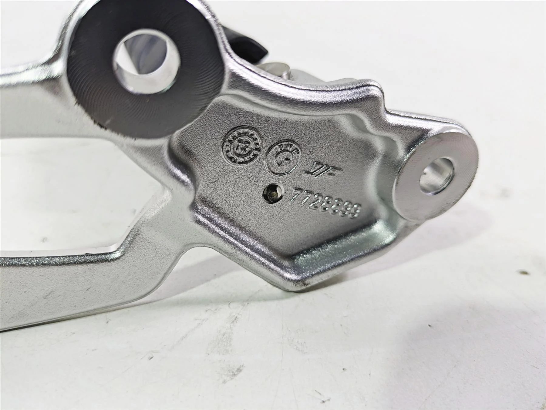 2015 BMW R nineT K21 Left Driver Rider Footpeg Foot Peg Rest 46717671077 - Image 12