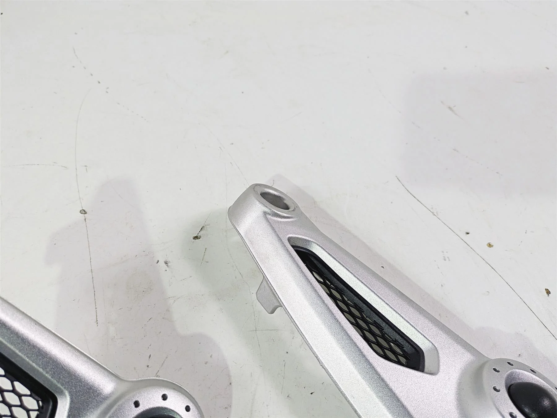 2015 BMW R nineT K21 Left Right Rider Seat Support Set 46638531189 46638531190 - Image 7