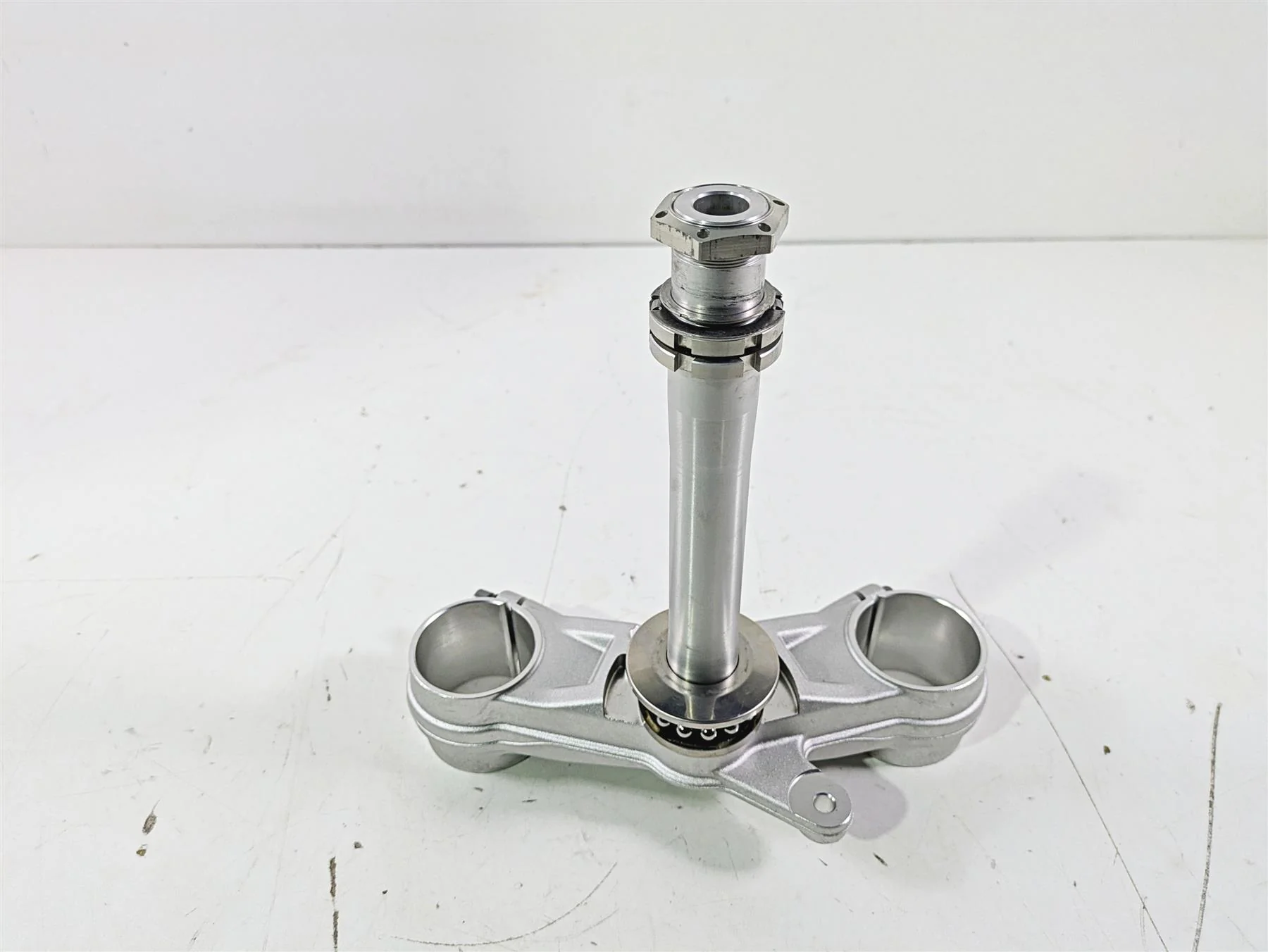 2015 BMW R nineT K21 Lower Triple Tree Steering Stem 31428552873 31428538054 - Image 3