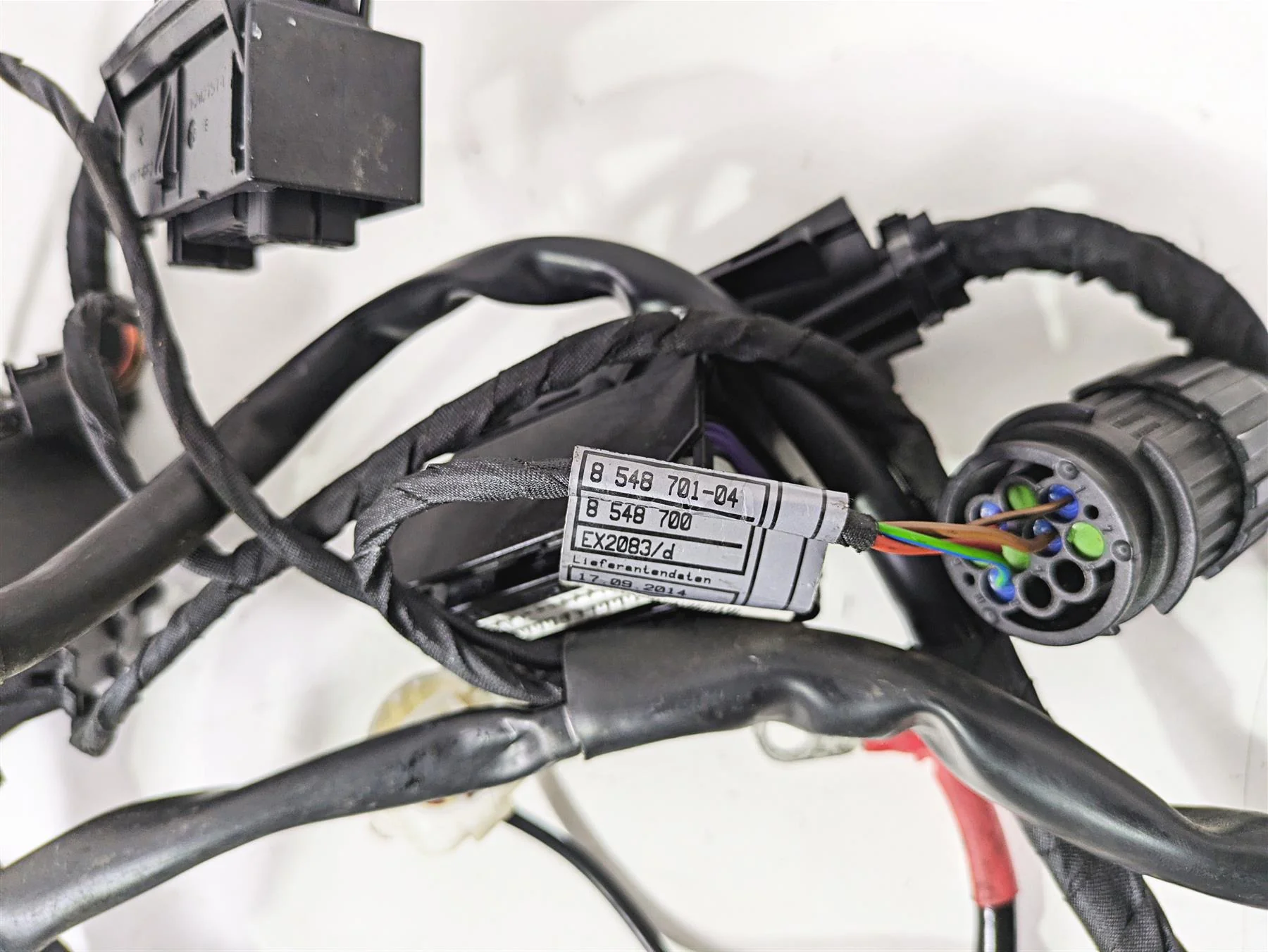 2015 BMW R nineT K21 Main & Engine Wiring Harness Set 61118548701 61118552922 - Image 2