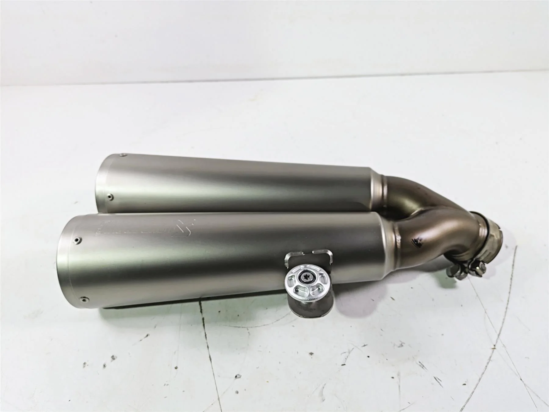 2015 BMW R nineT K21 Nice Akrapovic Oem Exhaust Pipe Muffler 18518544817 - Image 3