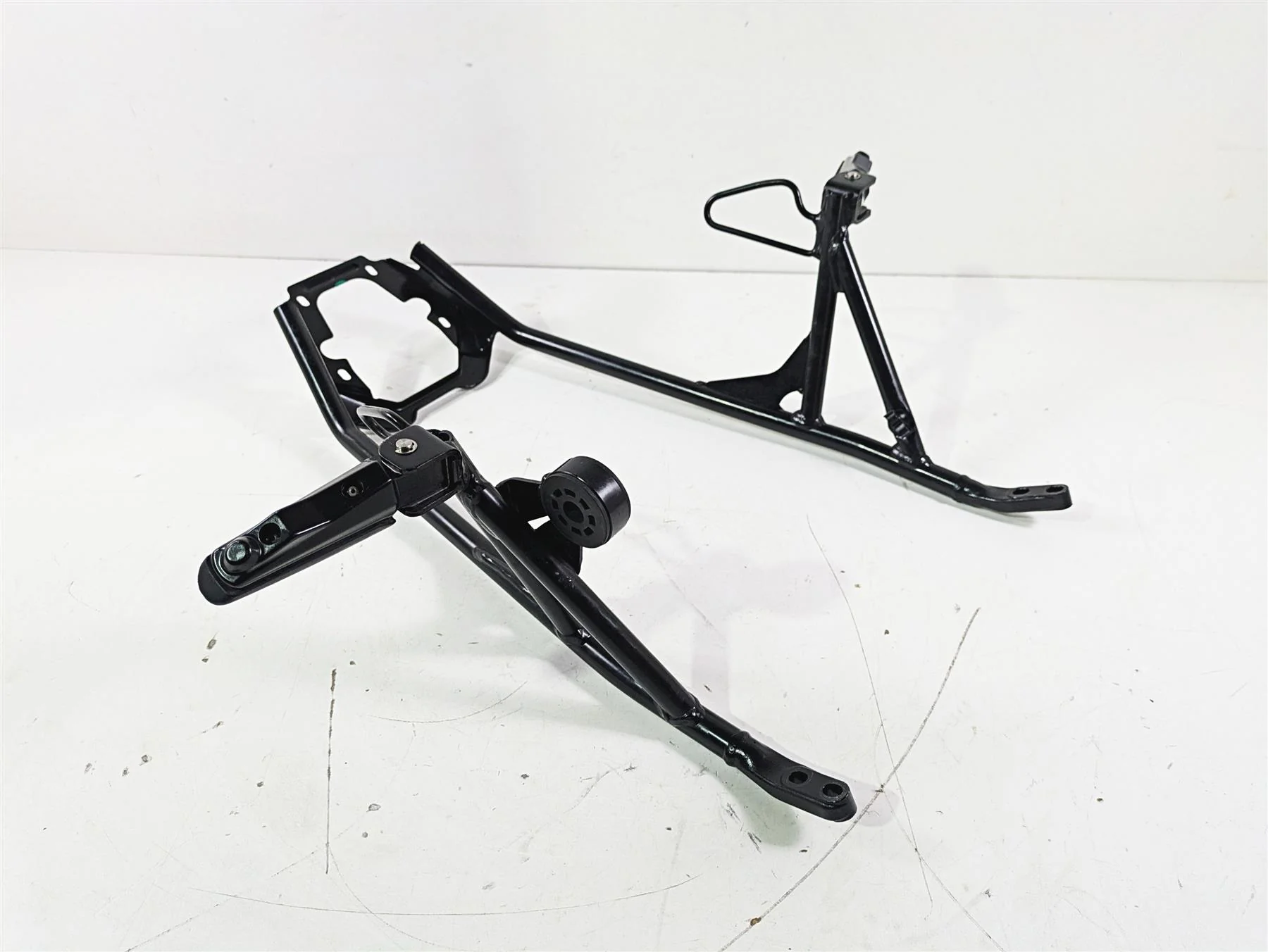 2015 BMW R nineT K21 Rear Passenger Pillion Footpeg Frame Set 46518536145 - Image 12