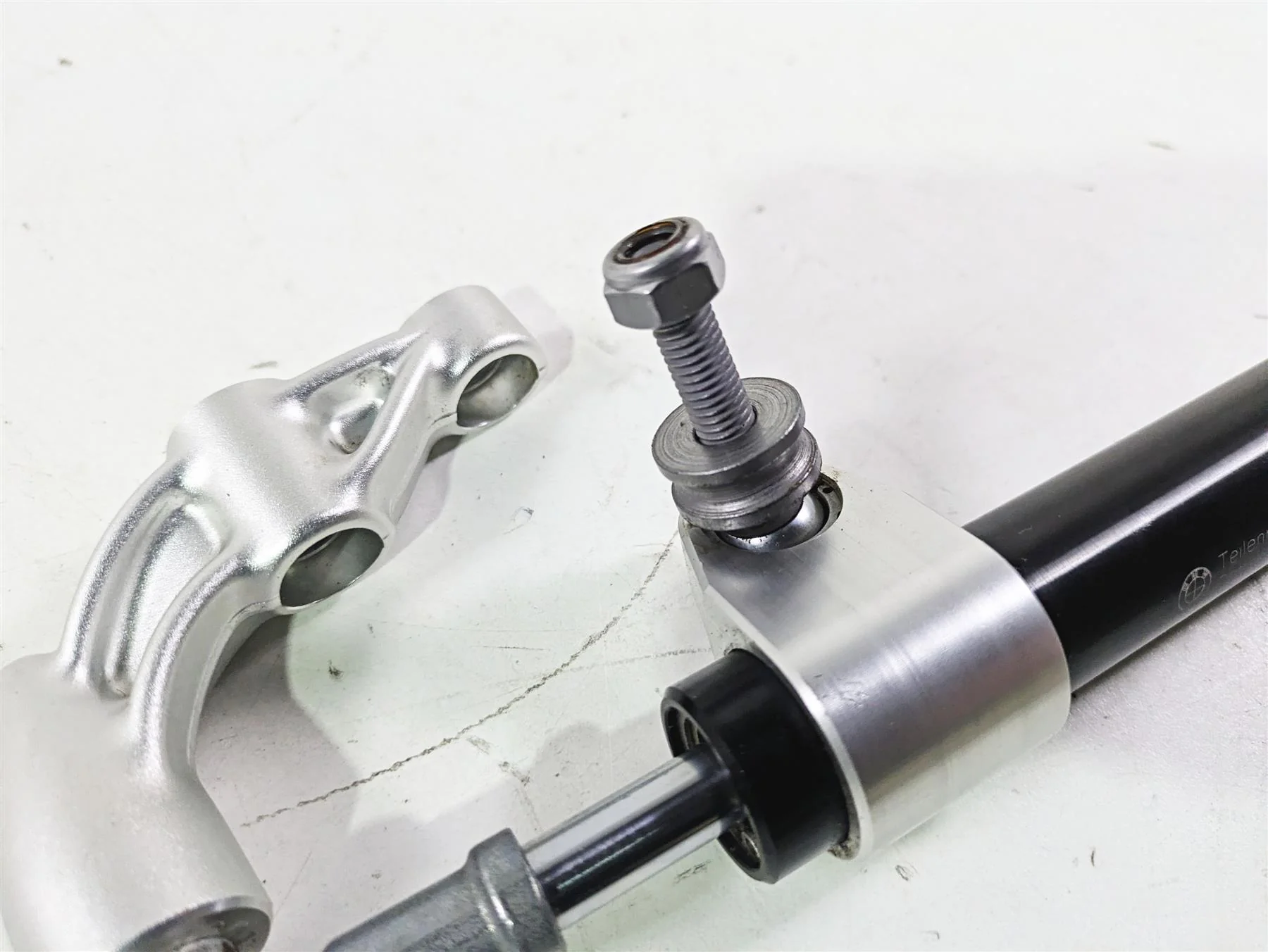 2015 BMW R nineT K21 Steering Damper & Mounts 591 Miles Only 32768548757 - Image 8