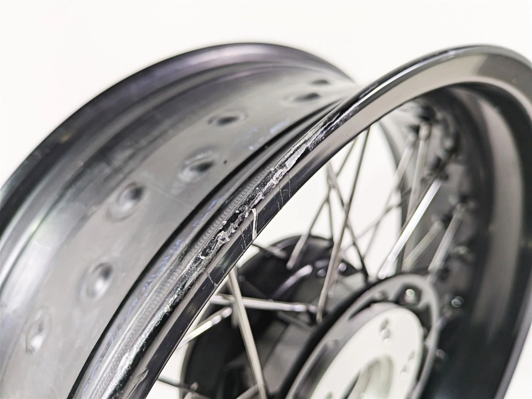 2015 BMW R nineT K21 Straight 17x5.5 Rear Wheel Rim 36318546290 36318528878 - Image 4