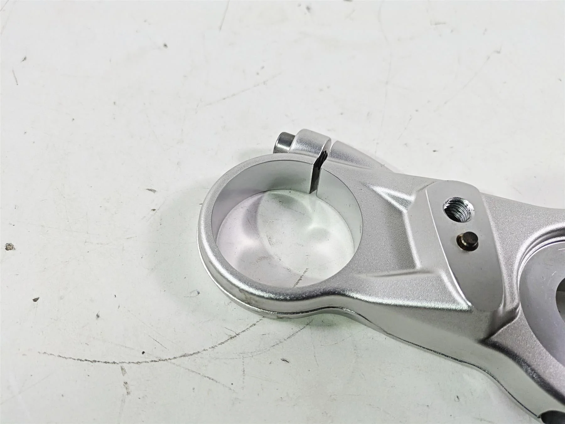 2015 BMW R nineT K21 Upper Triple Tree Steering Clamp 31428538052 - Image 7