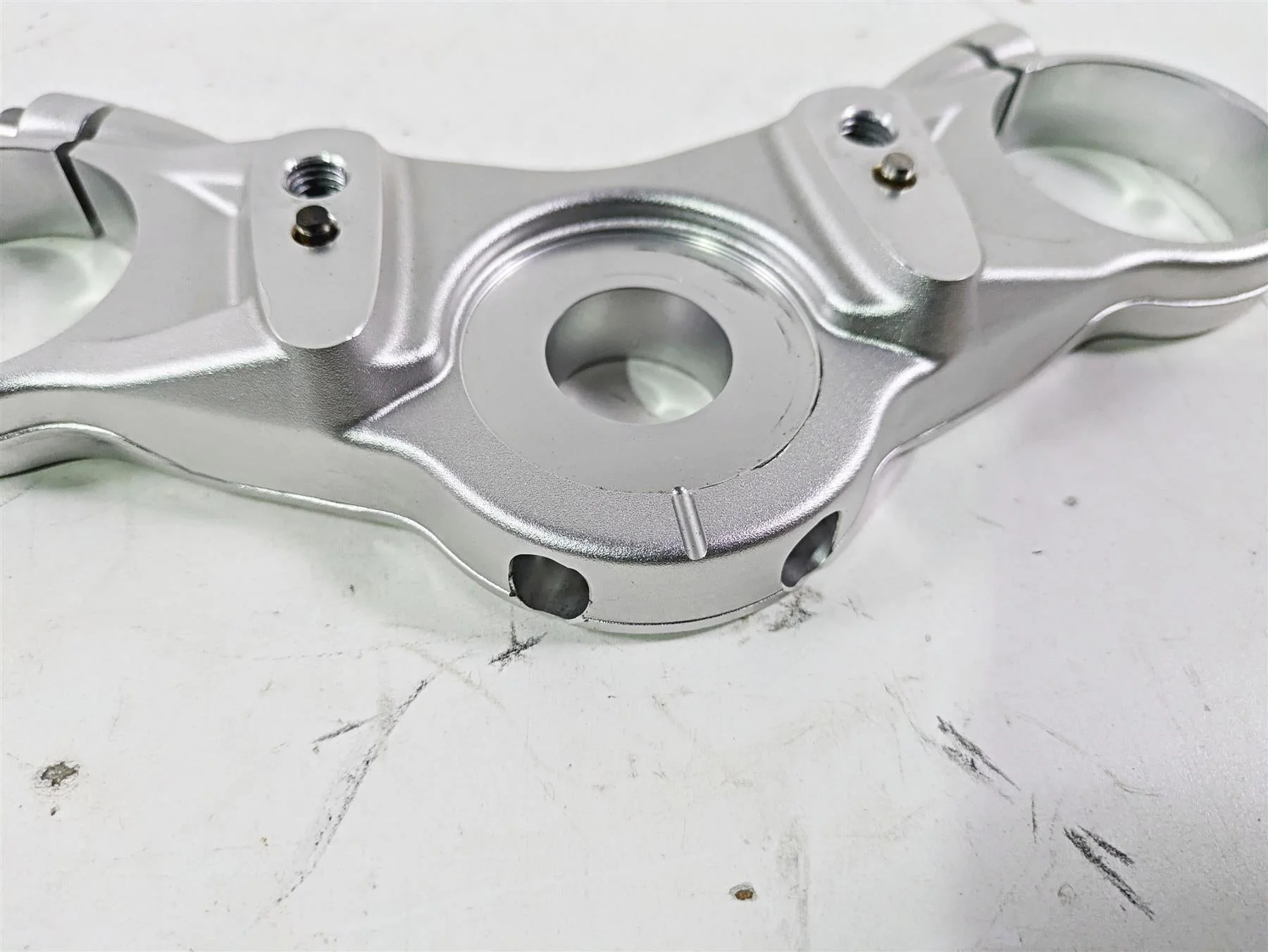 2015 BMW R nineT K21 Upper Triple Tree Steering Clamp 31428538052 - Image 8