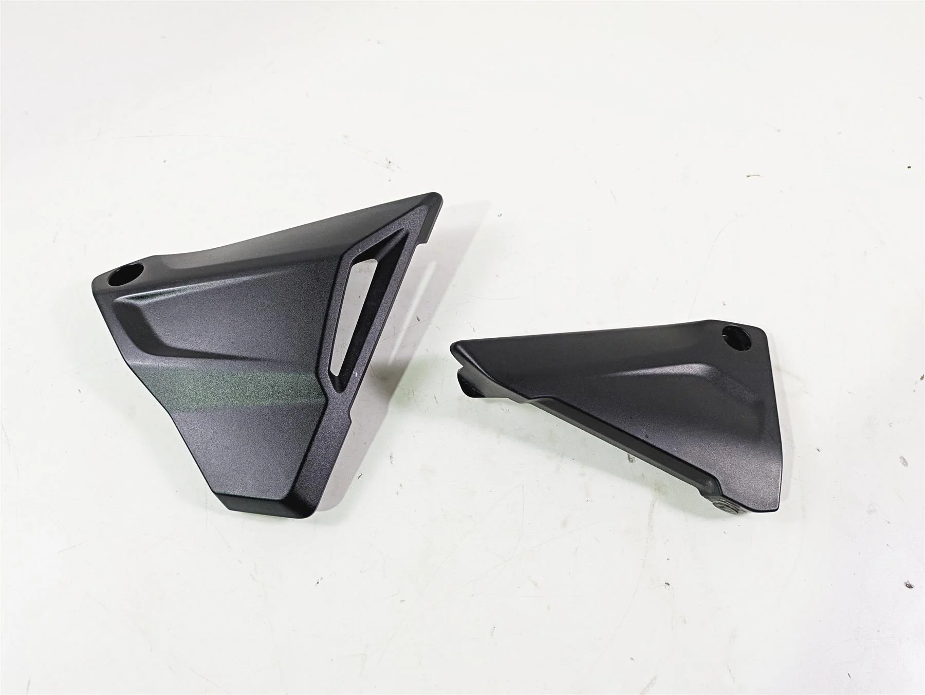2015 BMW R1200 GS Adv K51 Battery Side Cover Fairing Set 46638523155 46638523156