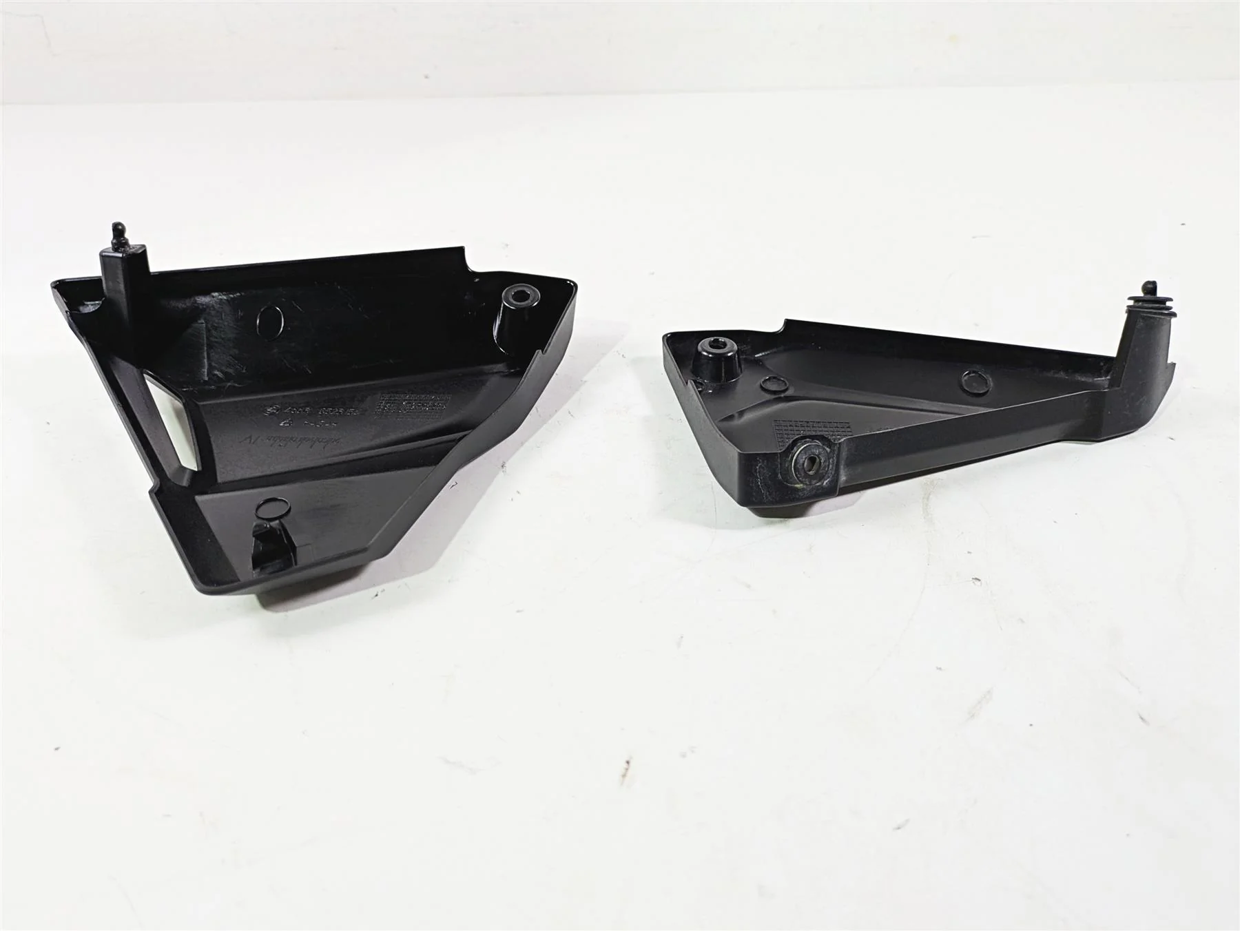 2015 BMW R1200 GS Adv K51 Battery Side Cover Fairing Set 46638523155 46638523156 - Image 12