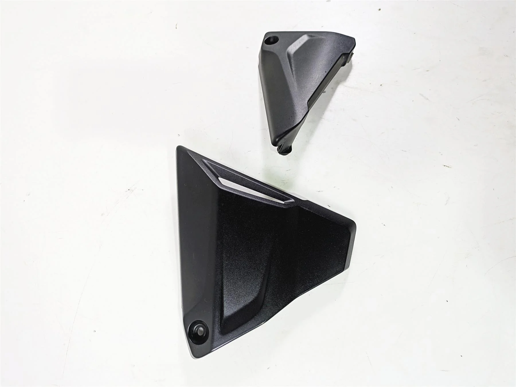2015 BMW R1200 GS Adv K51 Battery Side Cover Fairing Set 46638523155 46638523156 - Image 2