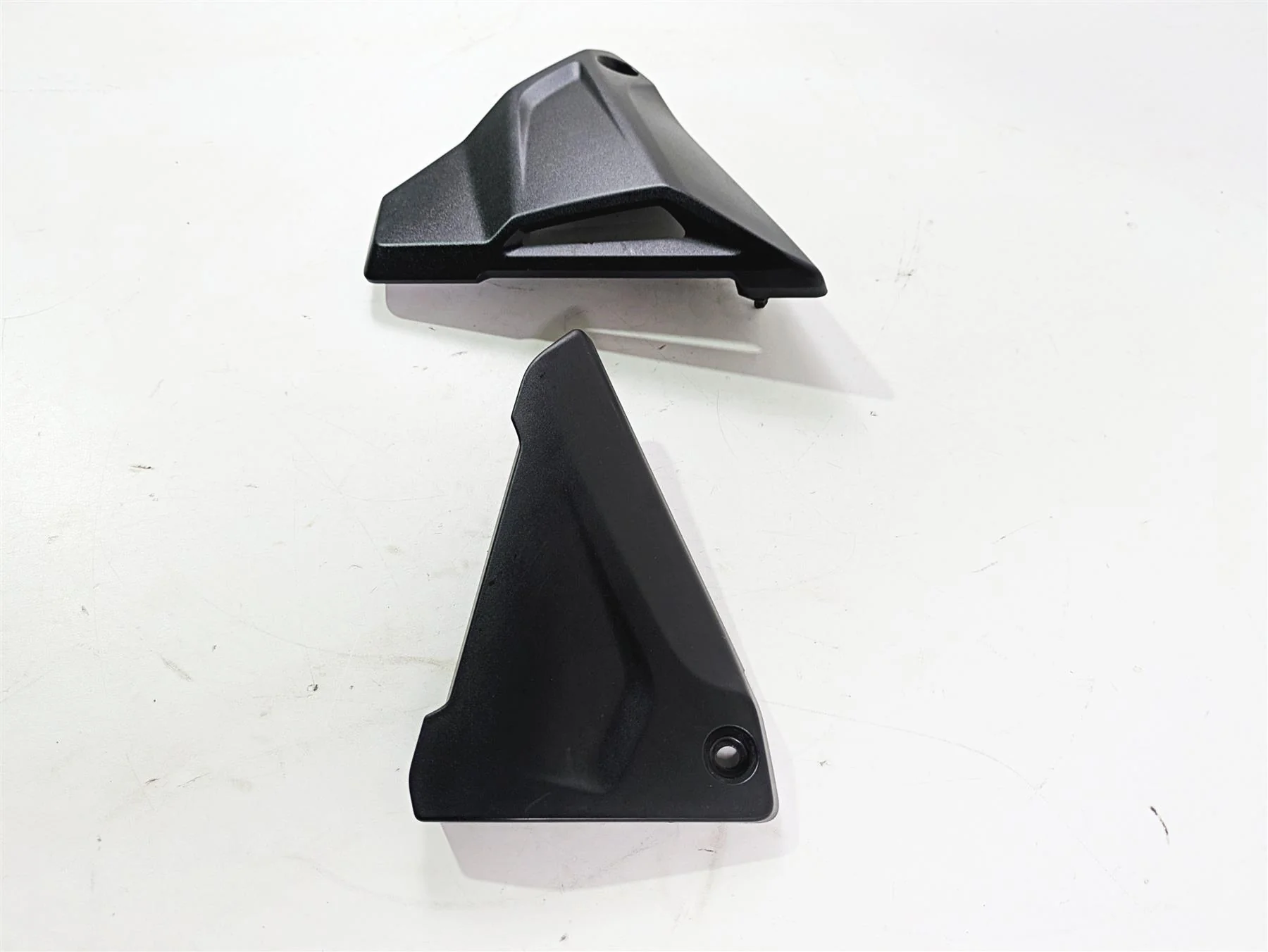 2015 BMW R1200 GS Adv K51 Battery Side Cover Fairing Set 46638523155 46638523156 - Image 3