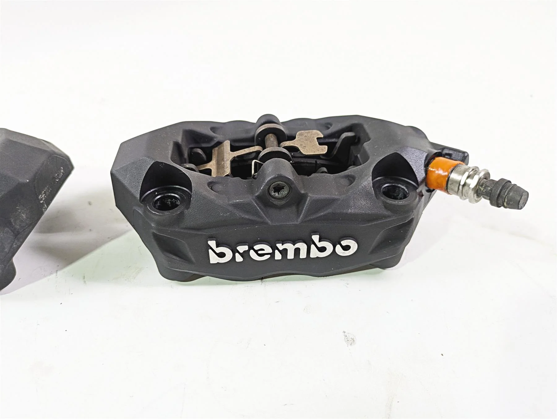 2015 BMW R1200 GS Adv K51 Brembo Front Brake Caliper Set 100mm 34118556205 - Image 7