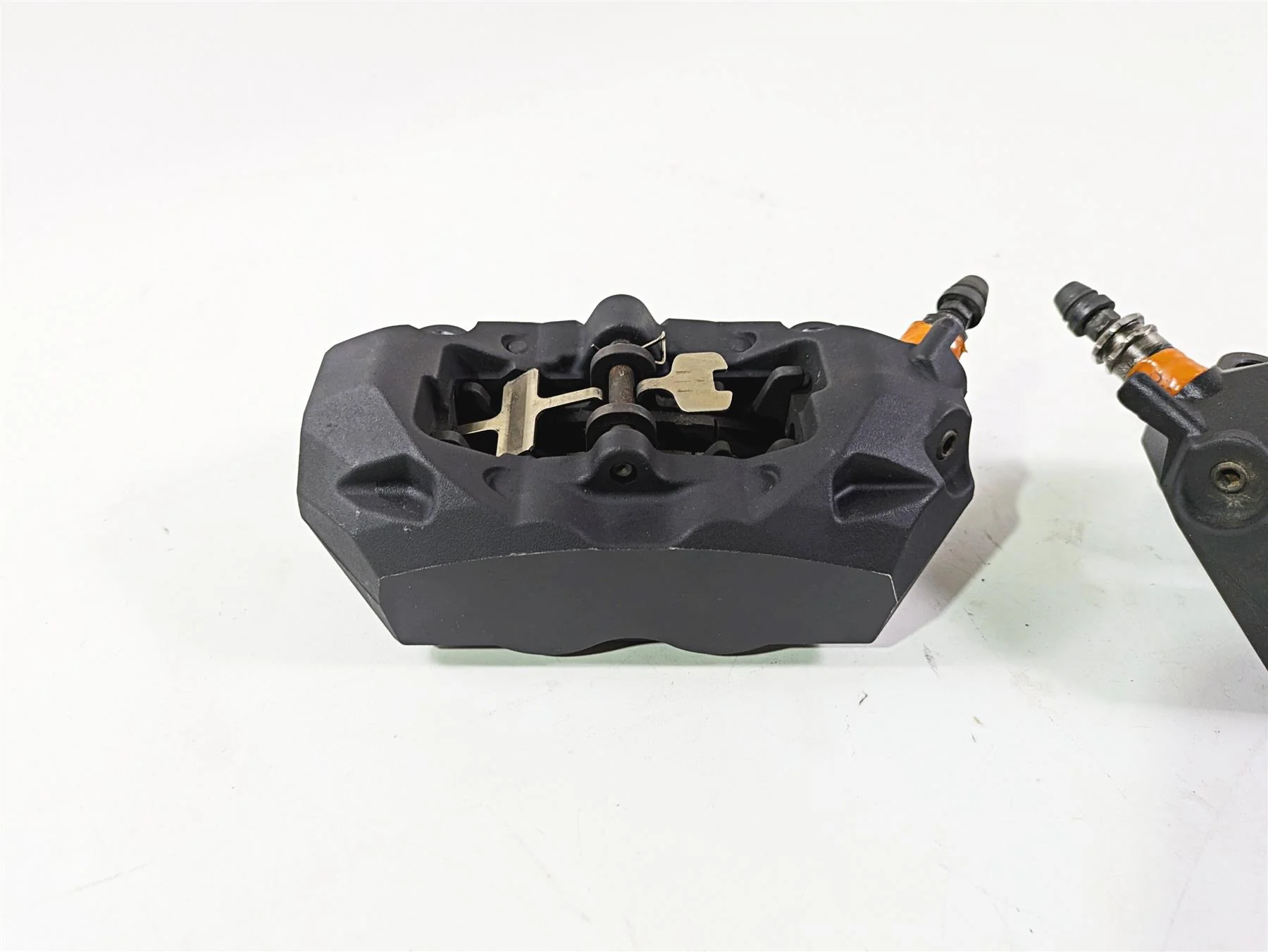 2015 BMW R1200 GS Adv K51 Brembo Front Brake Caliper Set 100mm 34118556205 - Image 9