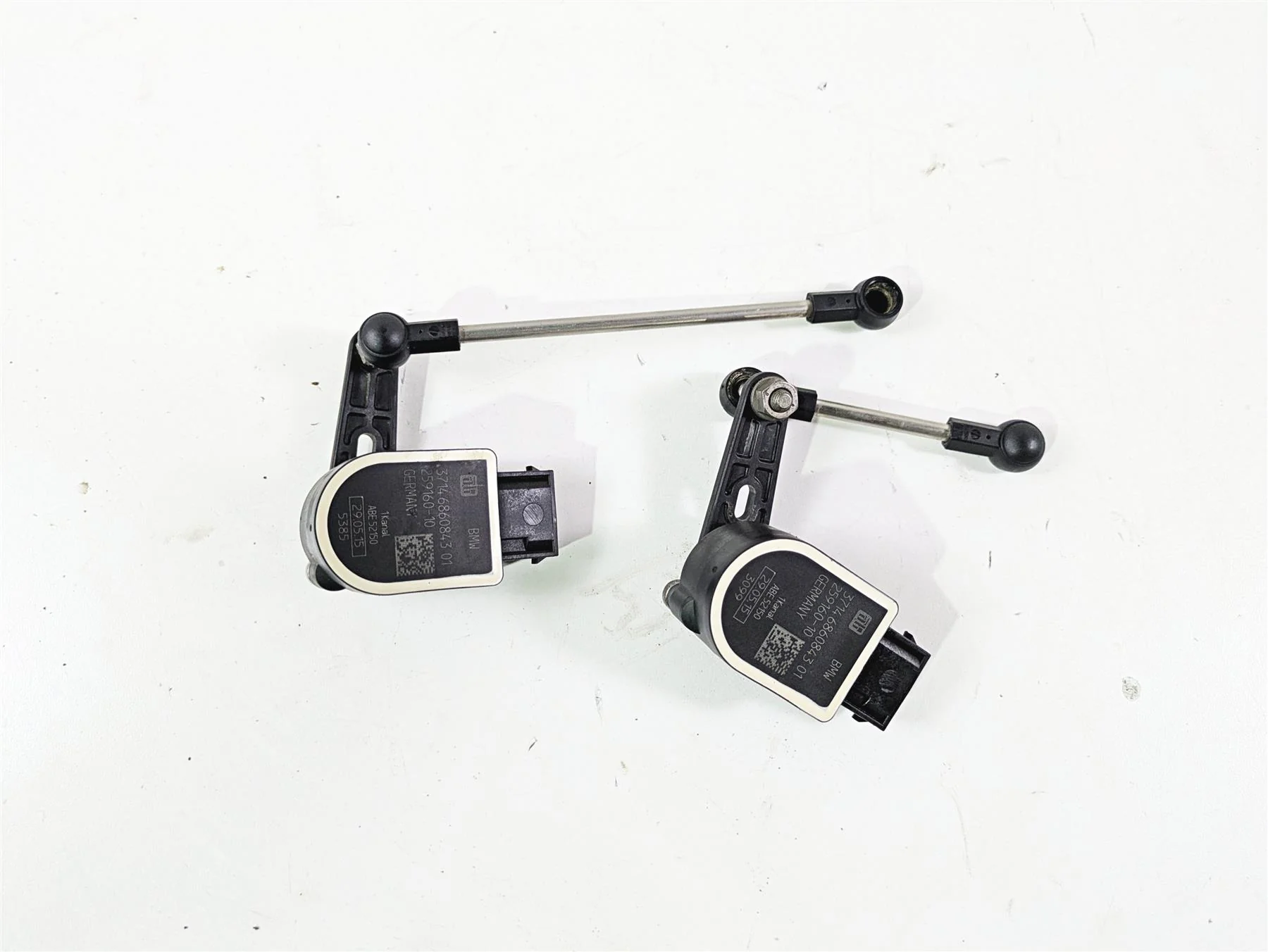 2015 BMW R1200 GS Adv K51 Front & Rear Leveling Sensor 37146860843 & 37146870000 - Image 12