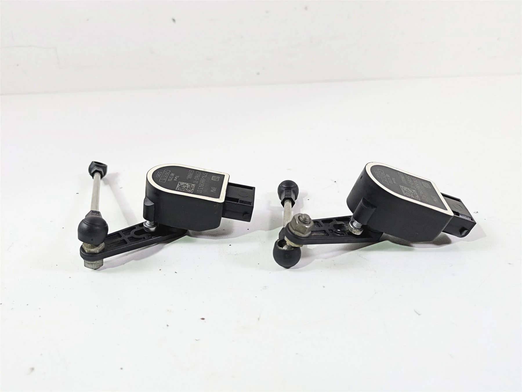 2015 BMW R1200 GS Adv K51 Front & Rear Leveling Sensor 37146860843 & 37146870000 - Image 5